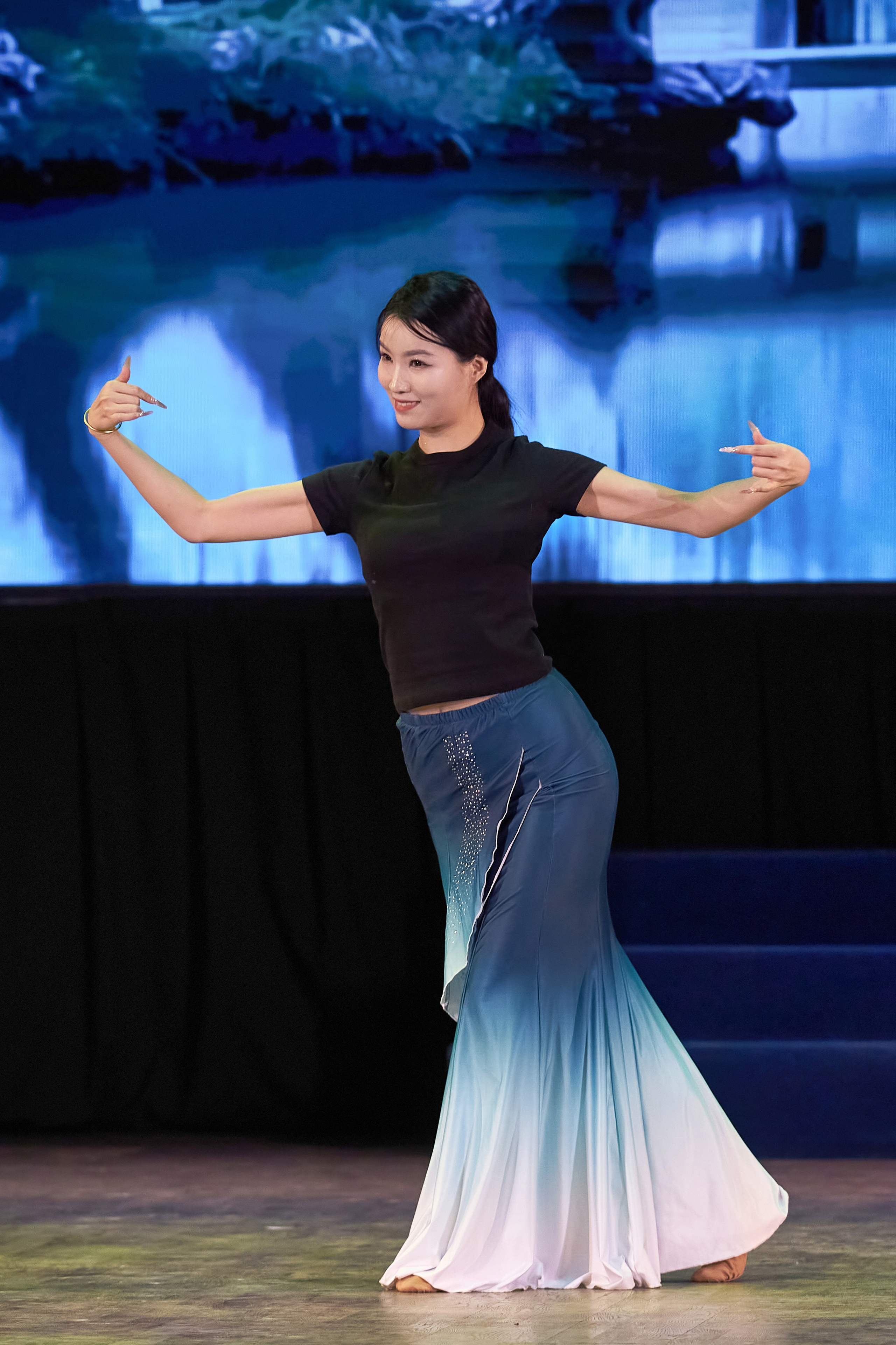 Лю Вэй. Китай. Танец встречи с весной