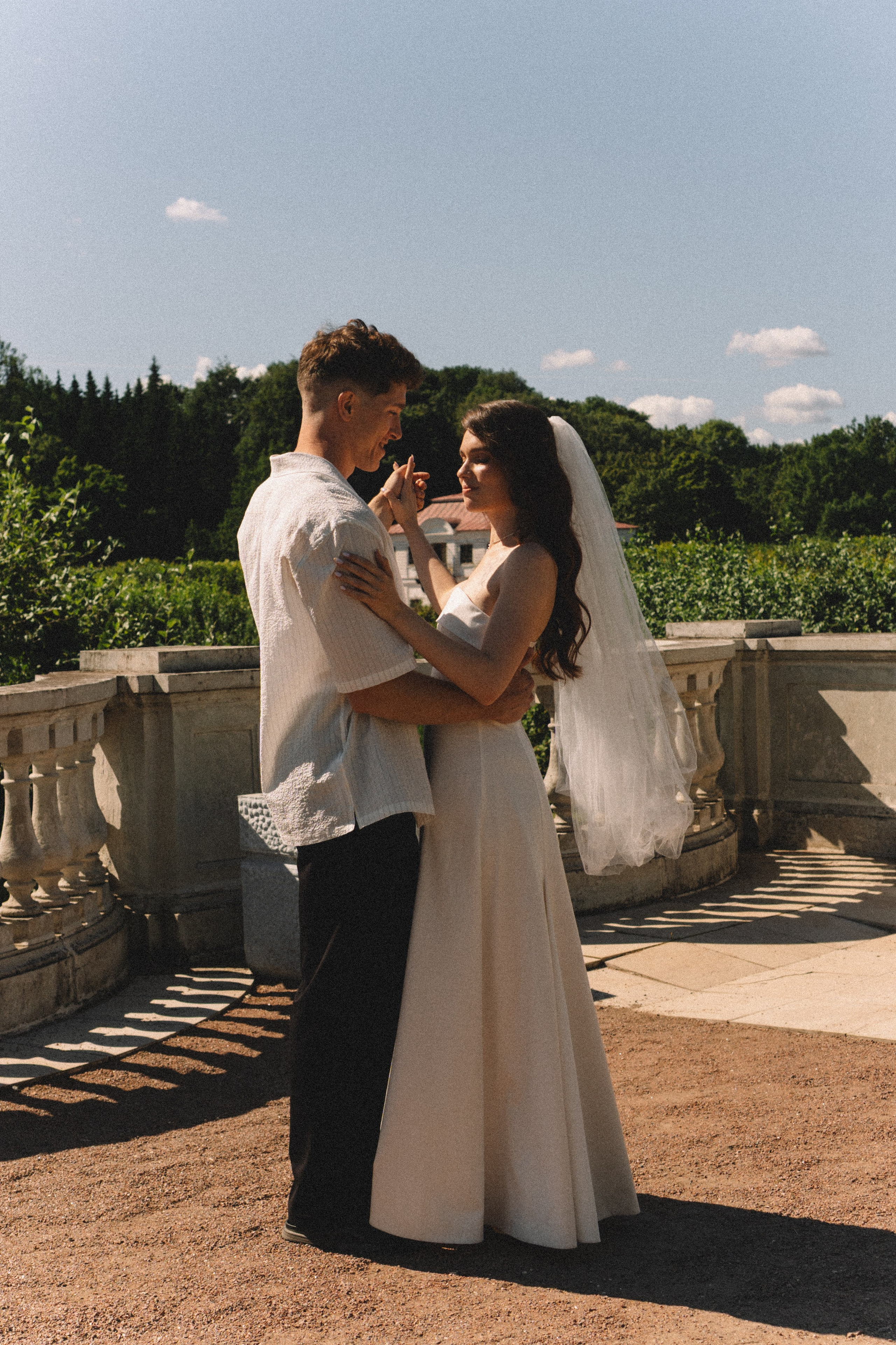 СВАДЕБНАЯ СЬЕМКА В ПЕТЕРГОФЕ И СЬЕМКА РЕПОРТАЖА В ЗАГСЕ ПЕТЕРГОФА. Профессиональный фотограф, Санкт-Петербург — Виктория Богомолова