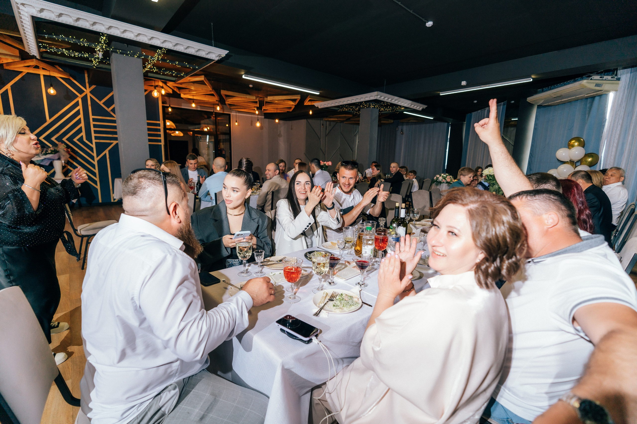 Красный кабриолет. Фотограф Ангарск Иркутск Ксения Король