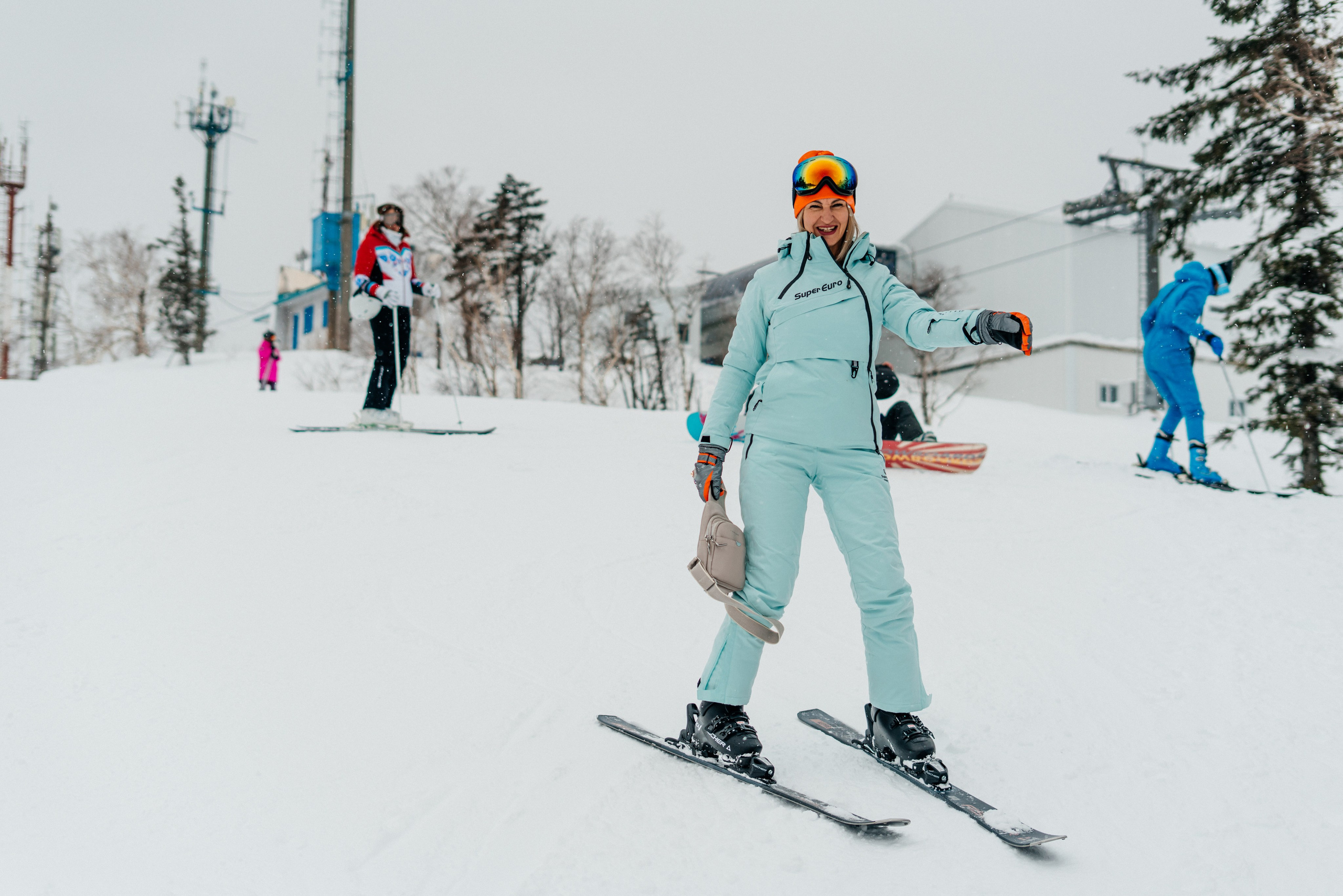 Лыжницы против сноубордисток. Фотограф сахалин