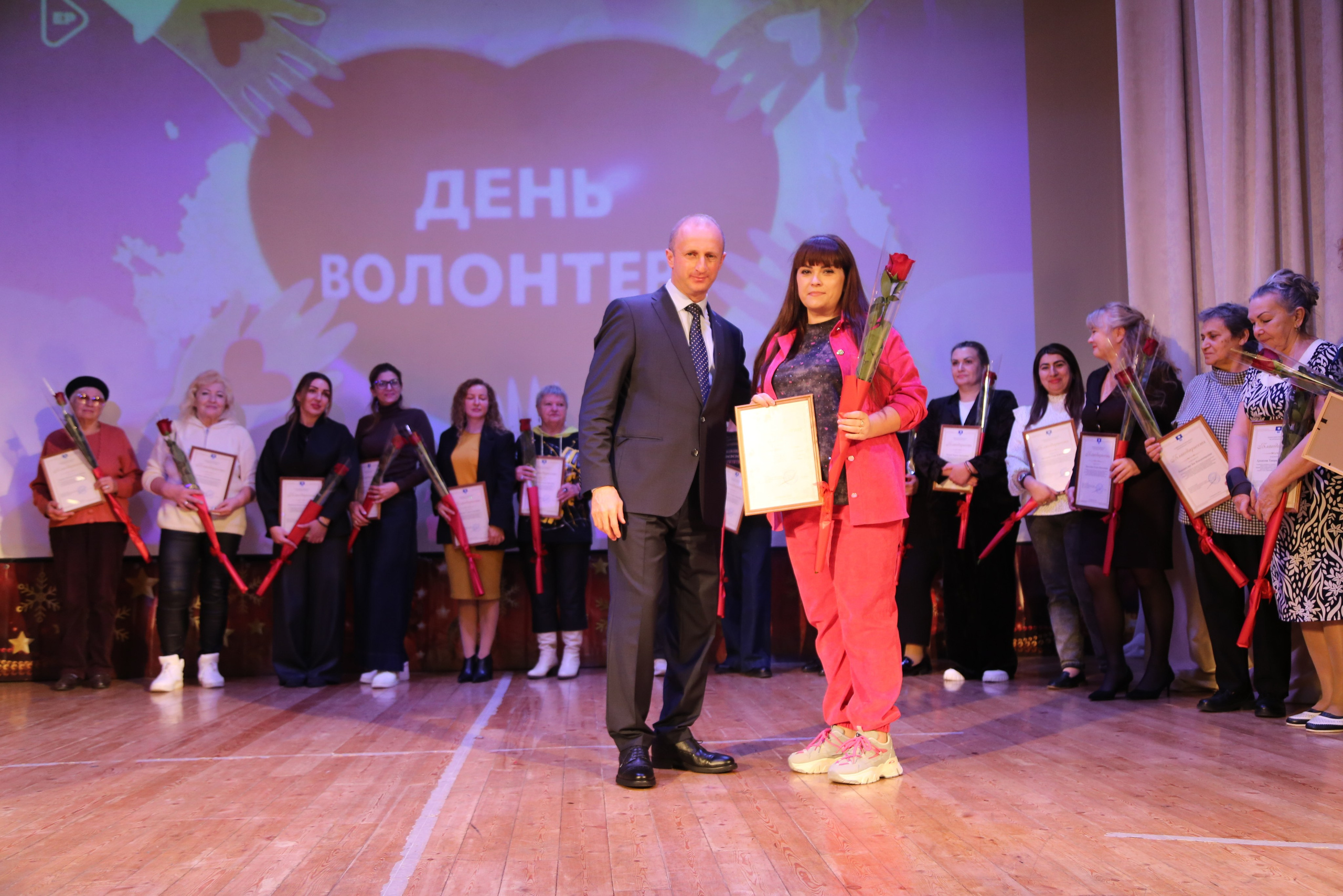 День Волонтёра. Жизнь курорта Кабардинка в фотографиях