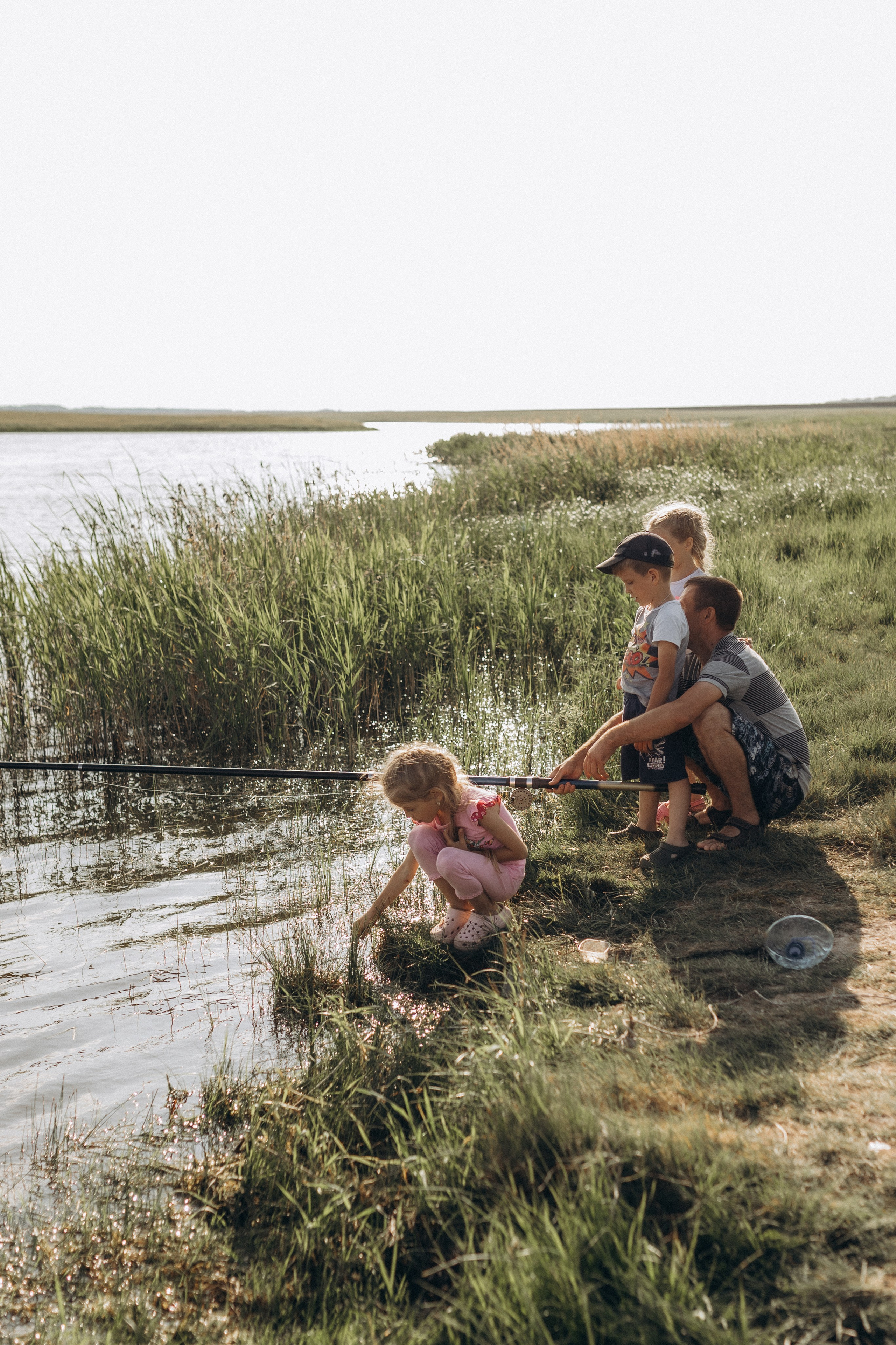 Семейная рыбалка. Семейный фотограф lifestyle в Новосибирске Елена Шпилевая