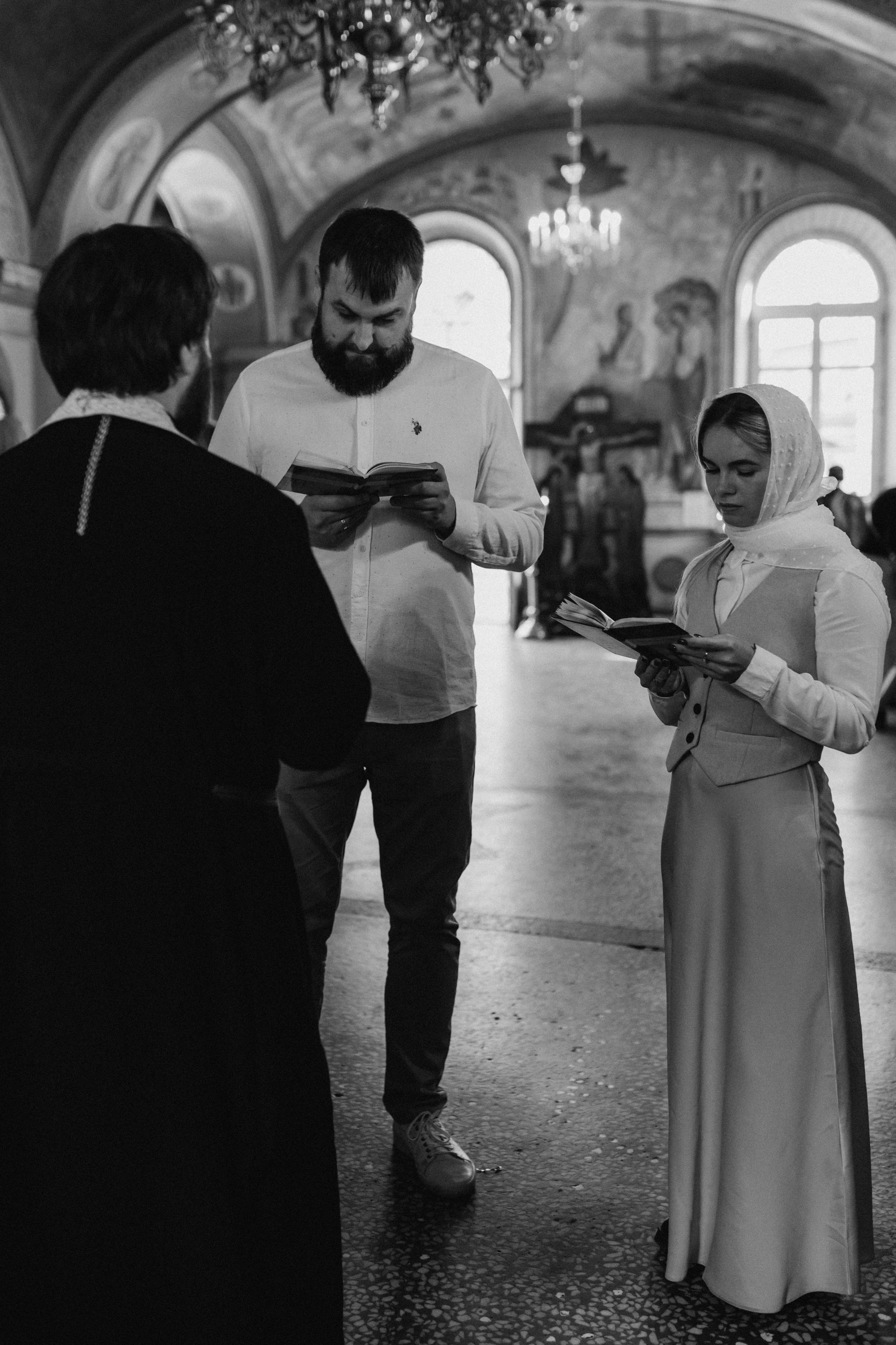 Таинство Крещения Ромы Церковь Покрова Пресвятой Богородицы в Покровском-Глебове-Стрешневе. Семейный и женский фотограф в Москве Коновалова Олеся