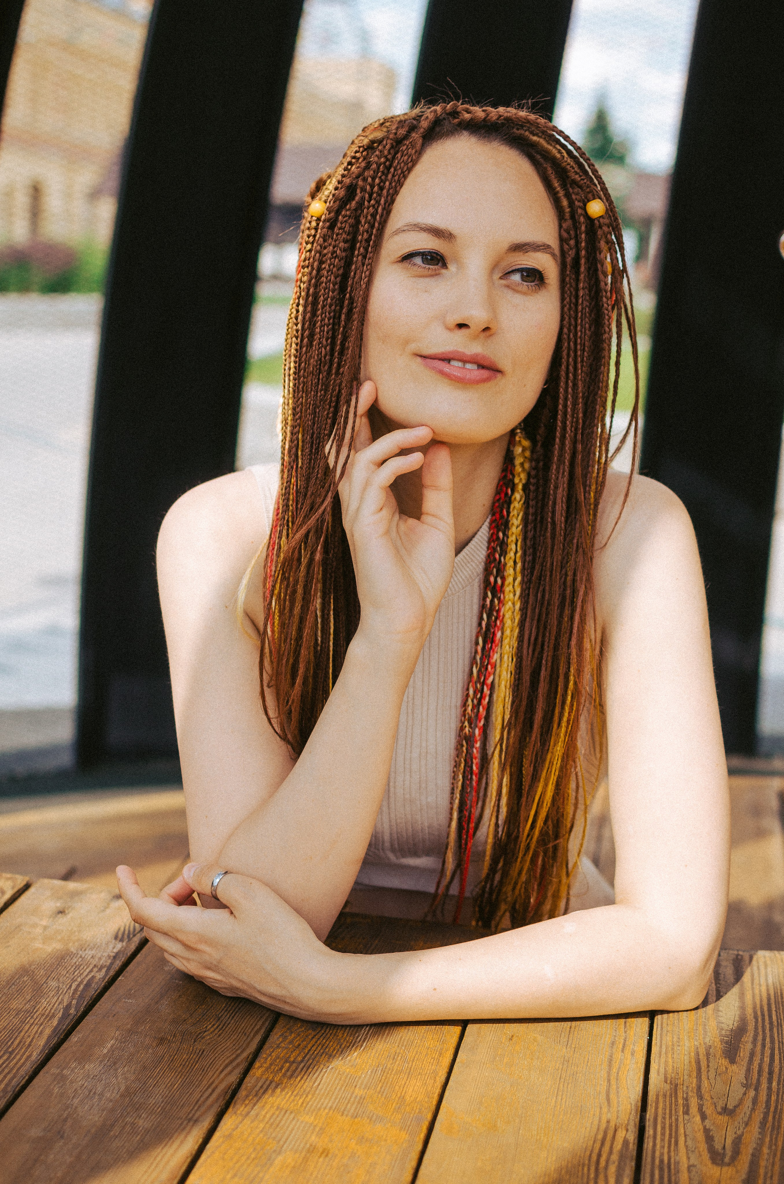 Оля. КВЭЛ — Кто Все Эти Люди