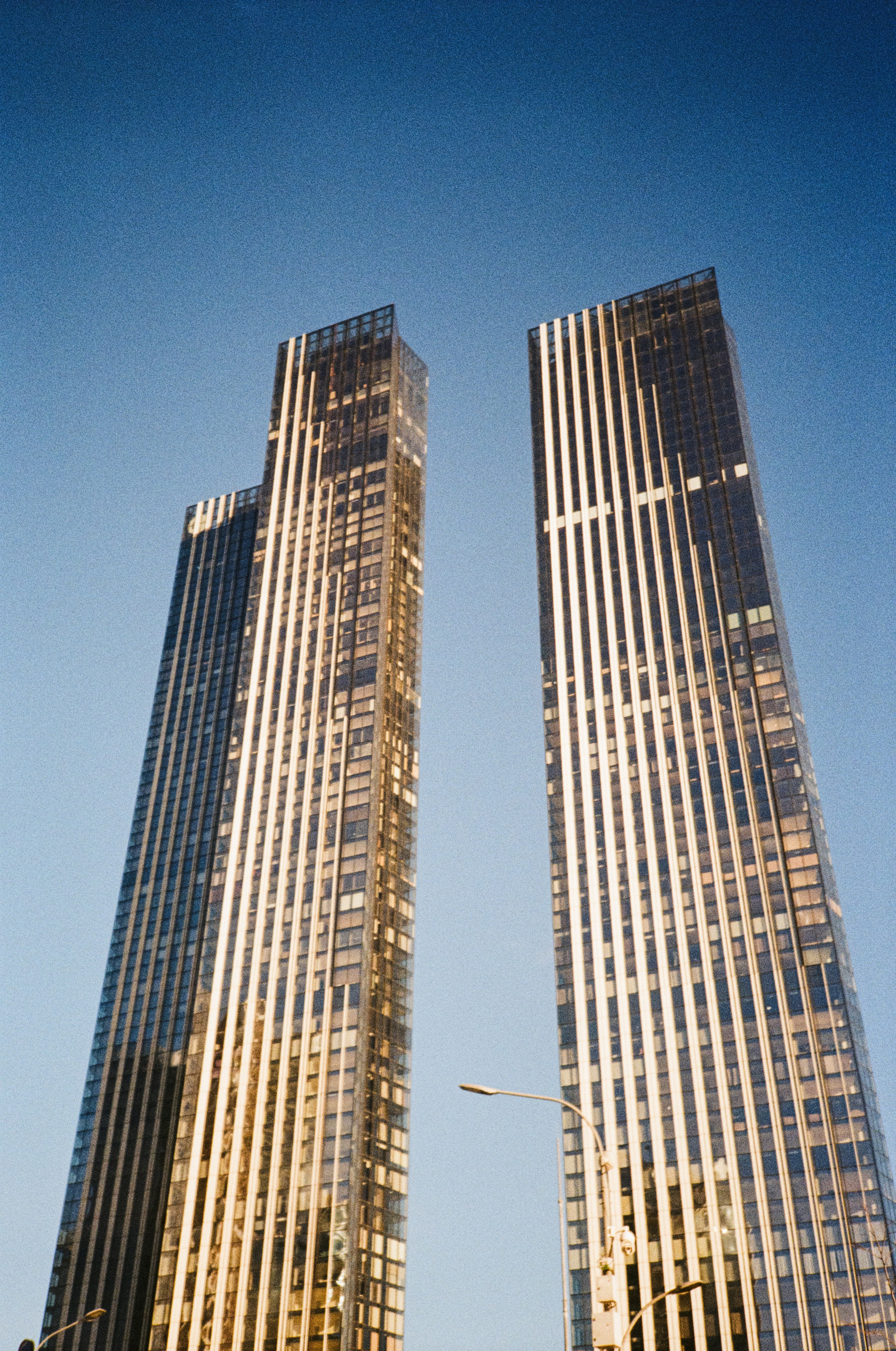 Москва Сити — 19 января 2025 года / Konica Big Mini (black) / Fujifilm C200