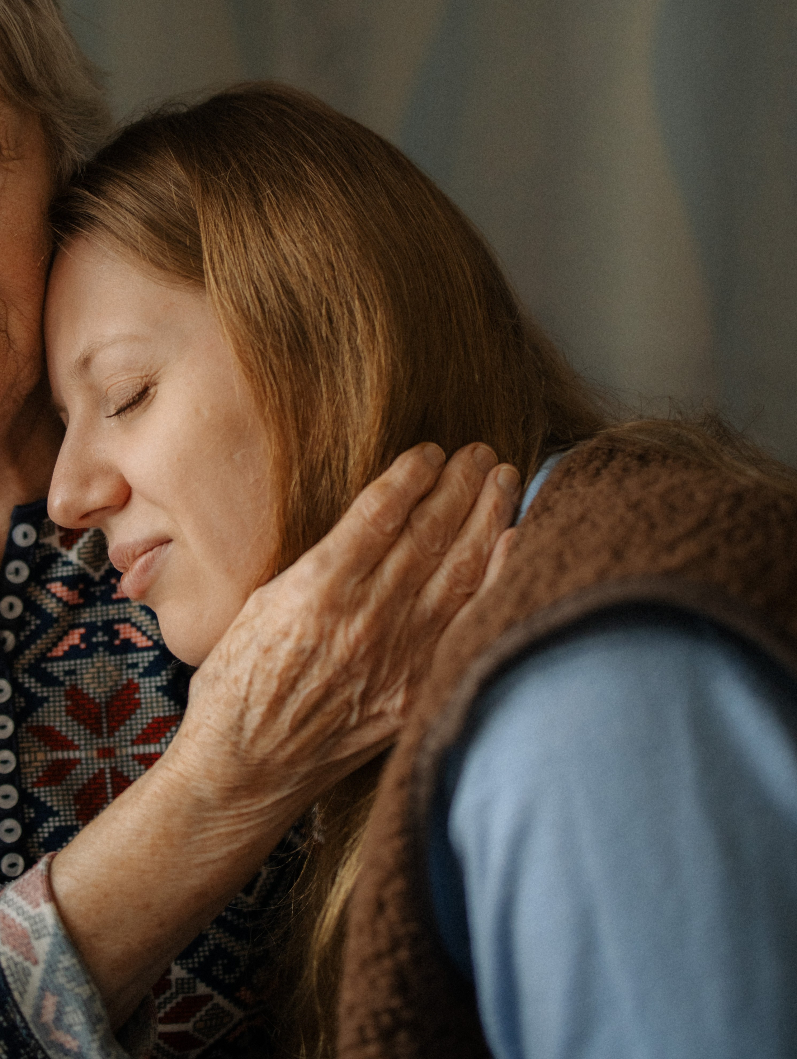 Домашняя история бабушки и внучки. Фотограф Углич и Ярославль Ольга Тятюшкина