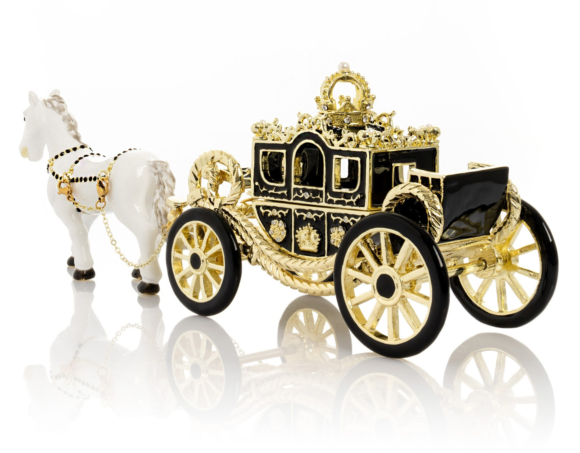 Шкатулка-карета в стиле сказки | Имиджевое фото для сайта