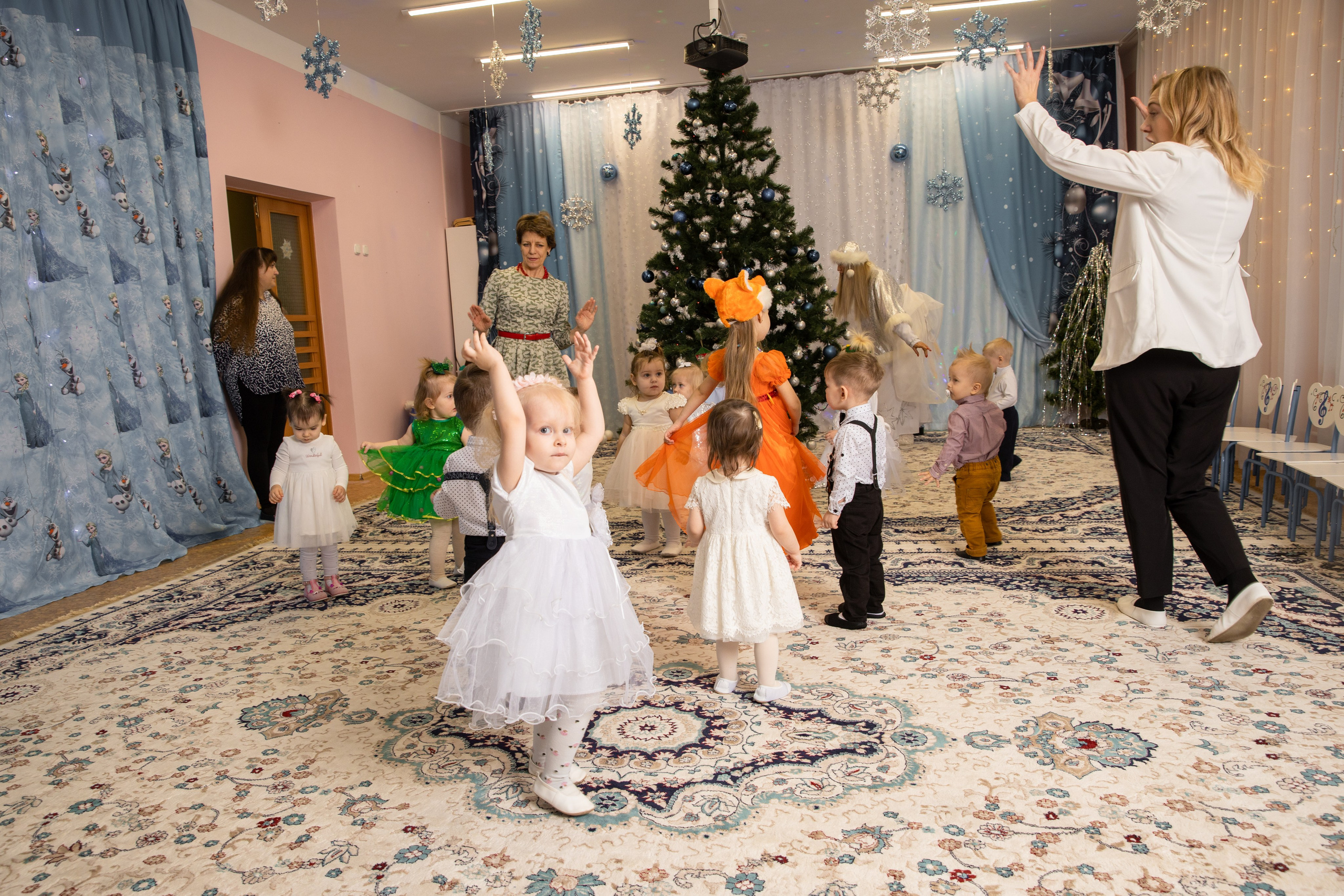 Новогодний утренник Успех. Фотограф в Железнодорожном и Балашихе