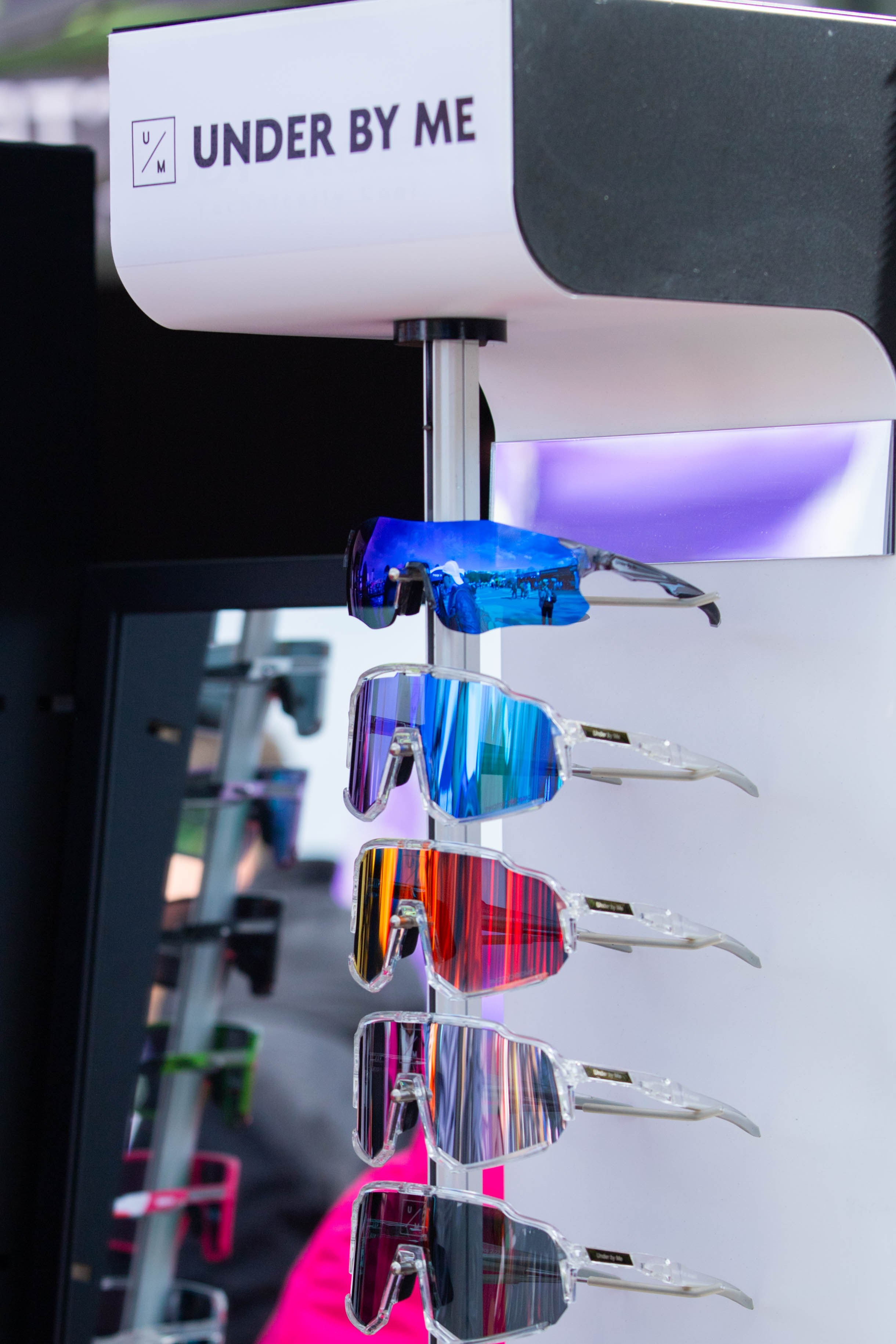 UNDER BY ME Зона экспо Московский полумарафон. Александра Мельниченко/ Бегающий фотограф