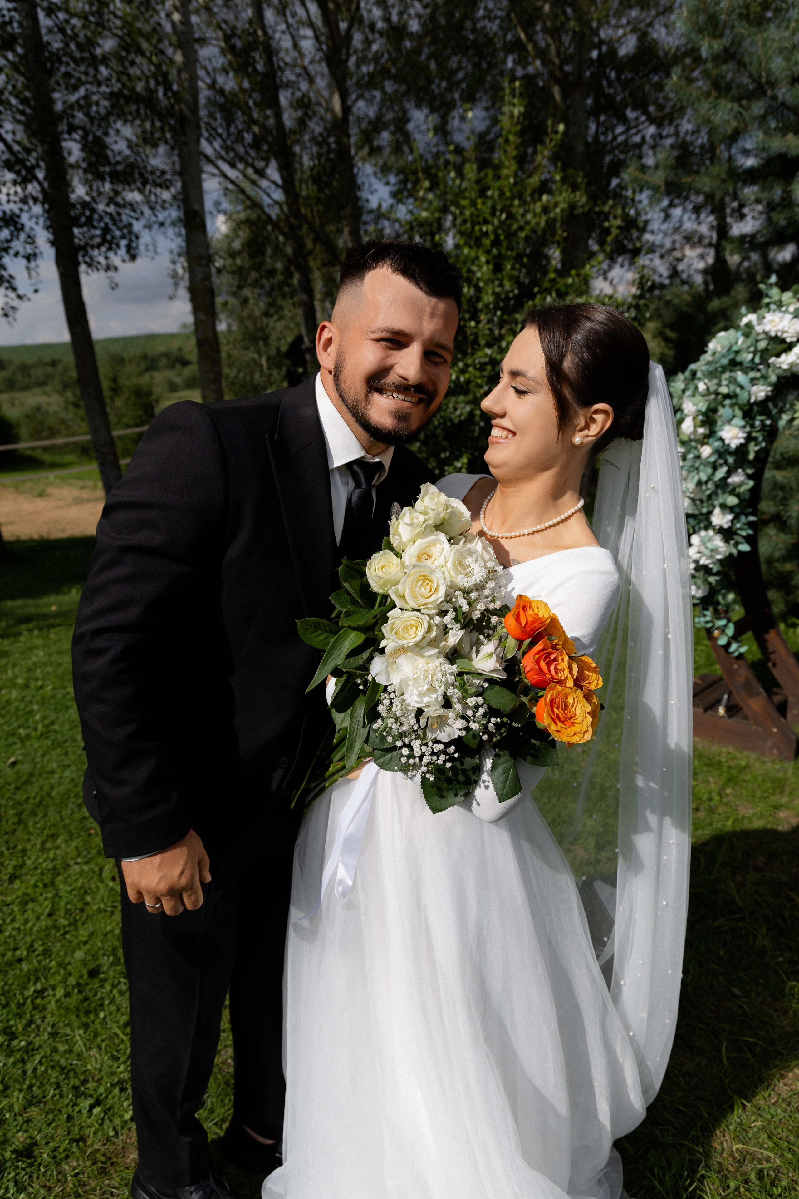 Свадебная фотосессия в агроусадьбе Лабодянка в Минске. Свадебный фотограф в Минске/Беларуси Сергей Спиридонов