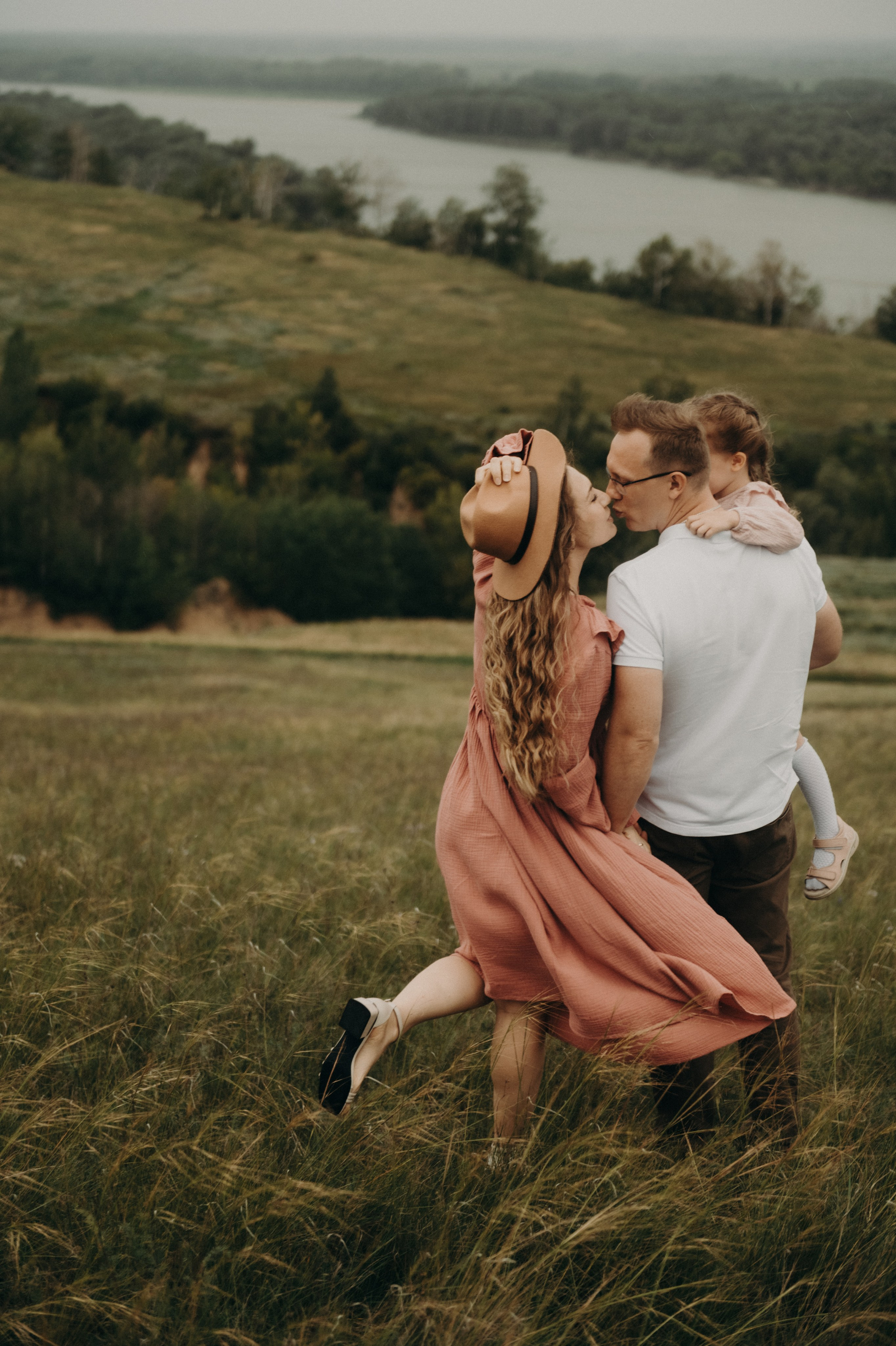 Семейные фотографии. Фотограф в Барнауле Дарья Бутурлакина. Люби.Цени.Касайся