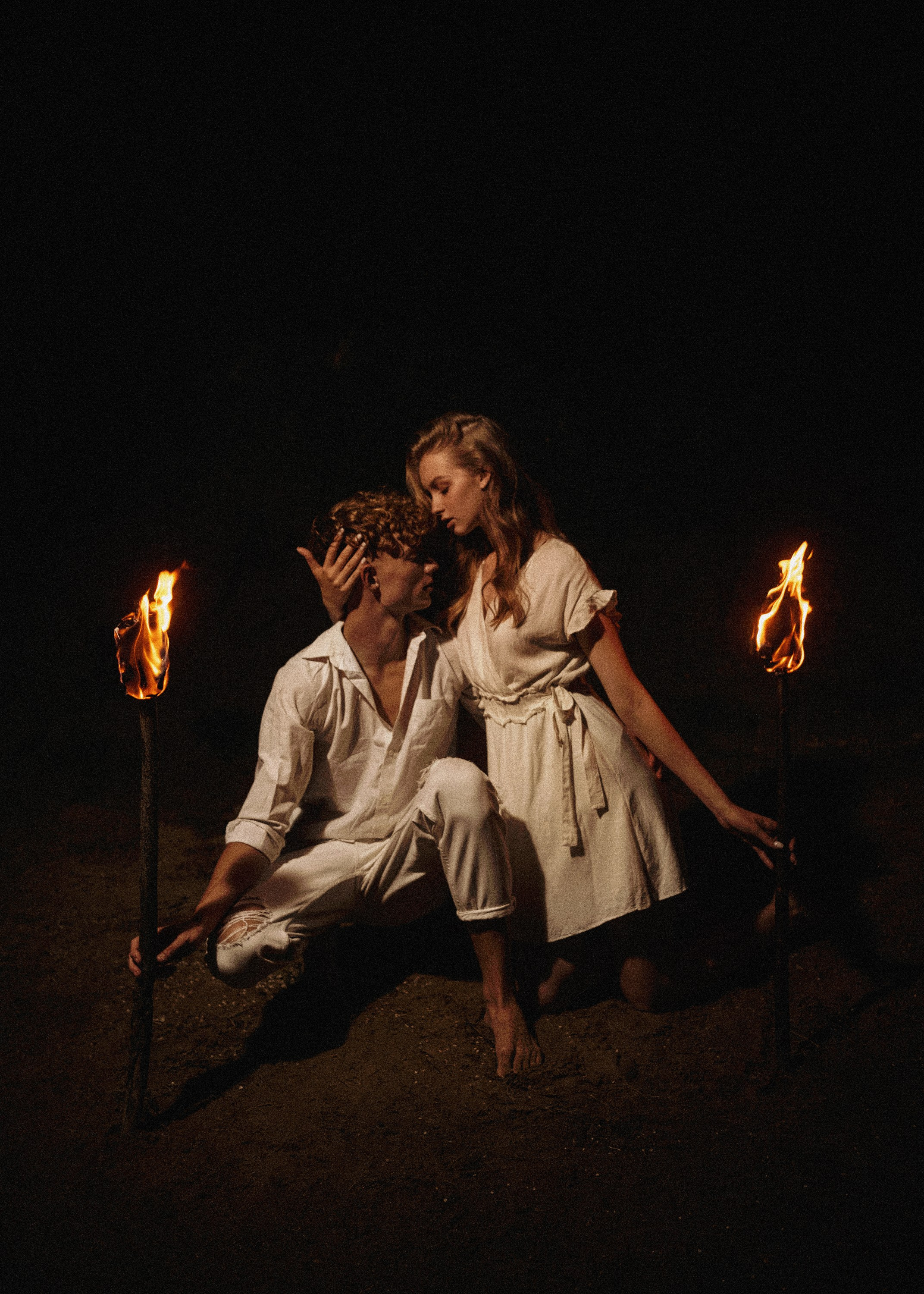 Гори, Ярче. Фотограф Александр Захар. Минск, Москва, Дубай