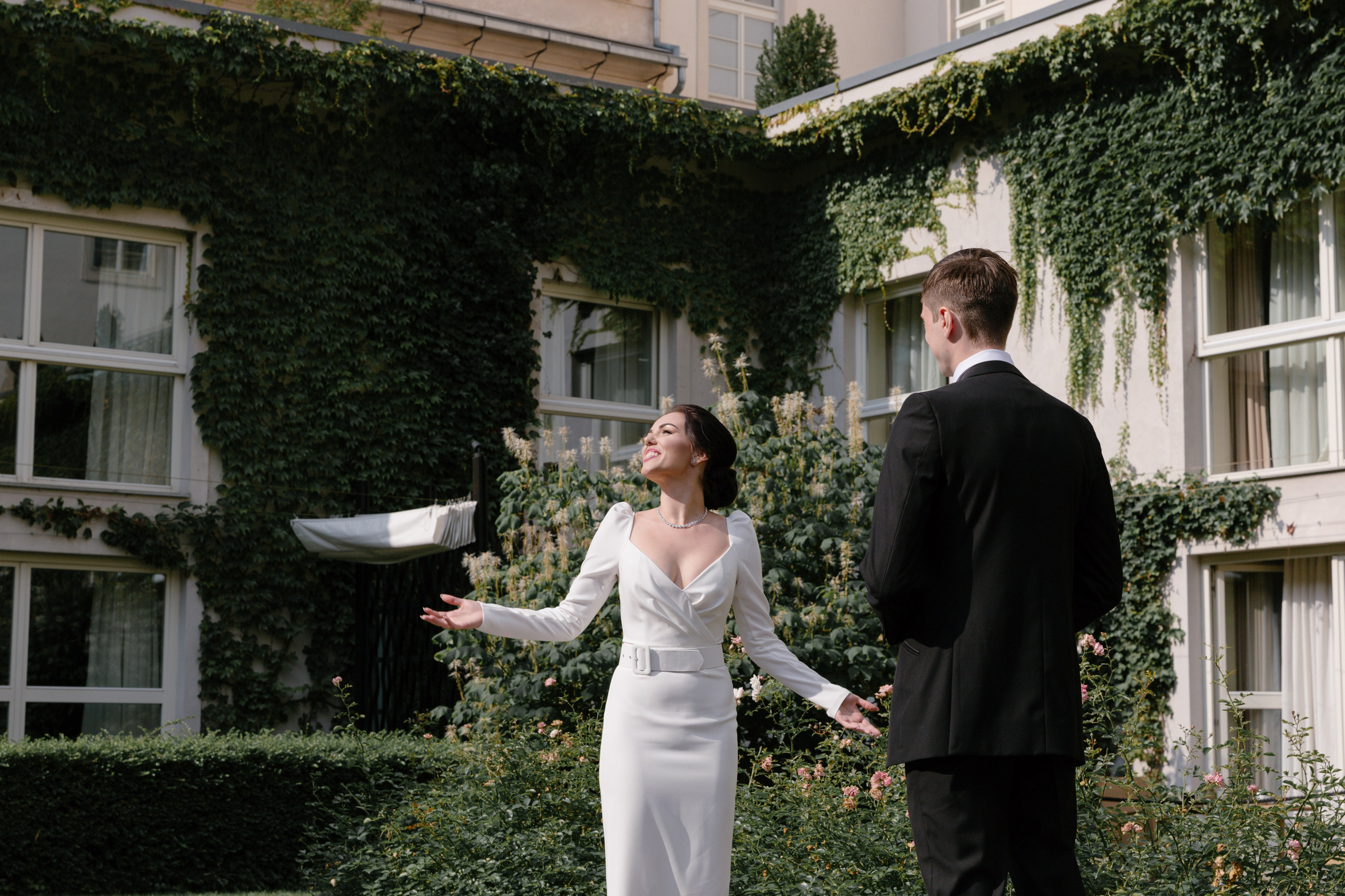 Alex & Julia. Wedding Photographer