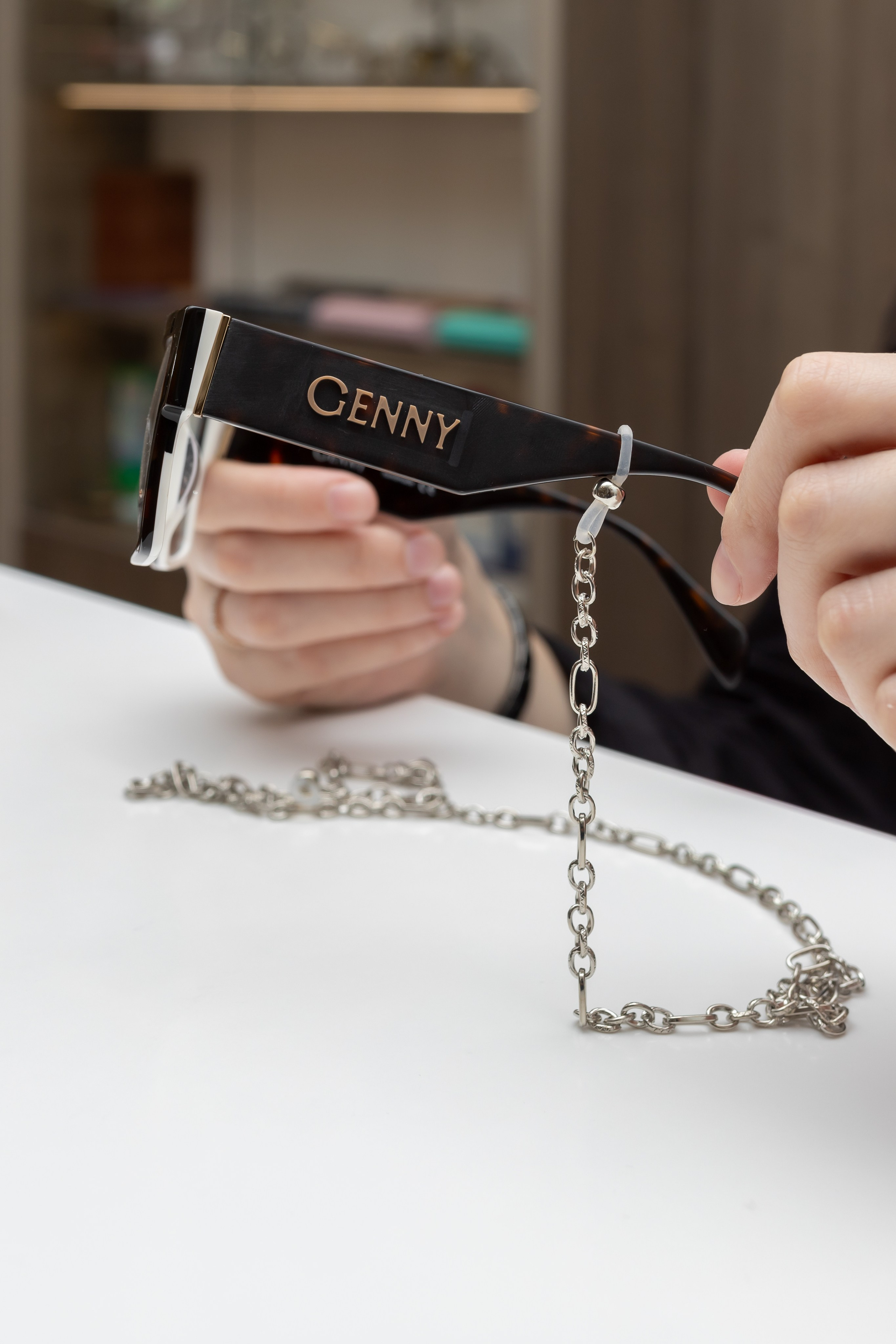 Фотосъемка салона оптики. Интерьерный, предметный и контент фотограф в Иркутске Наталья Карпова