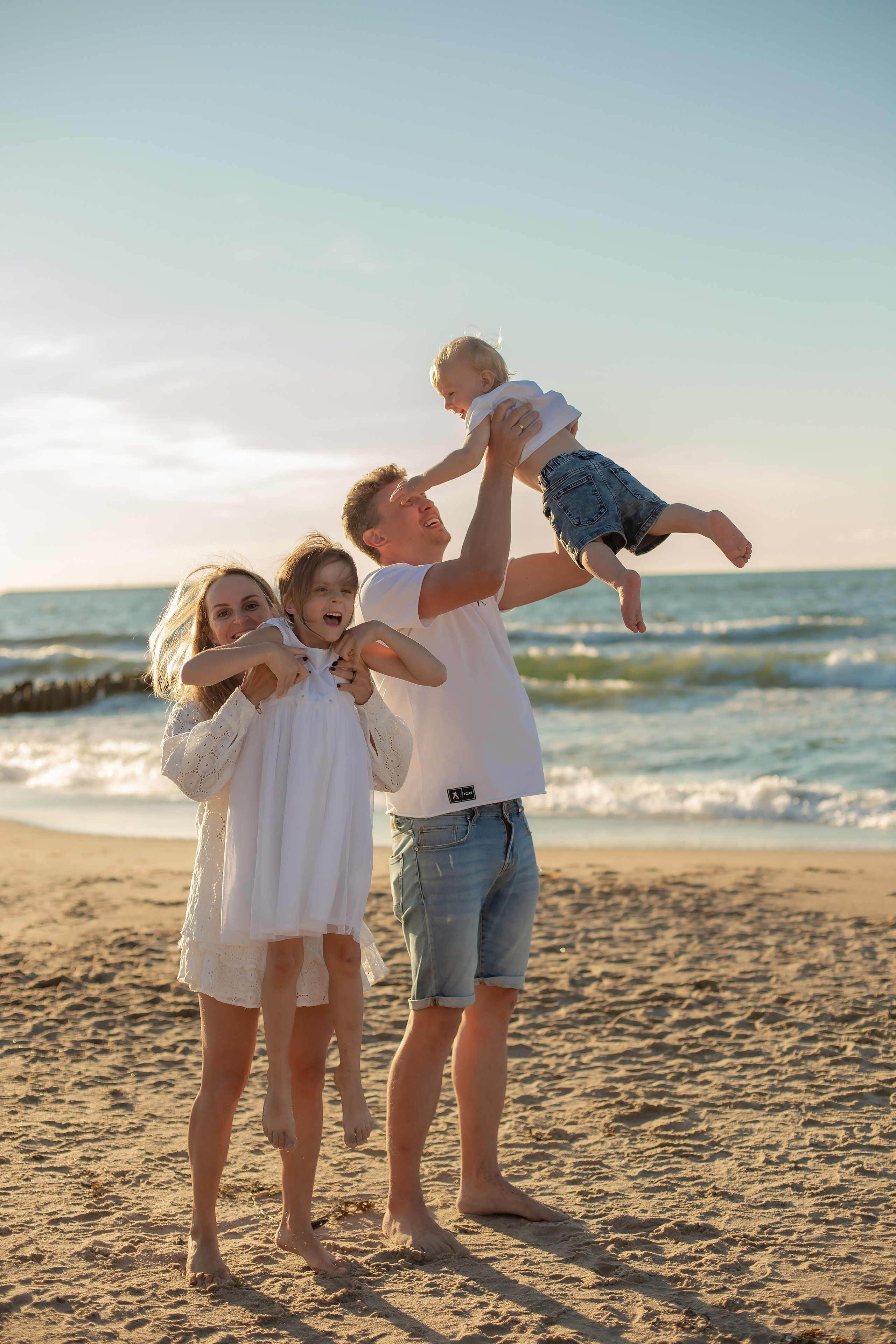 Иван, Ирина, Варя и Гордей. Малиновка. Фотограф в Калининграде Решетникова Алина