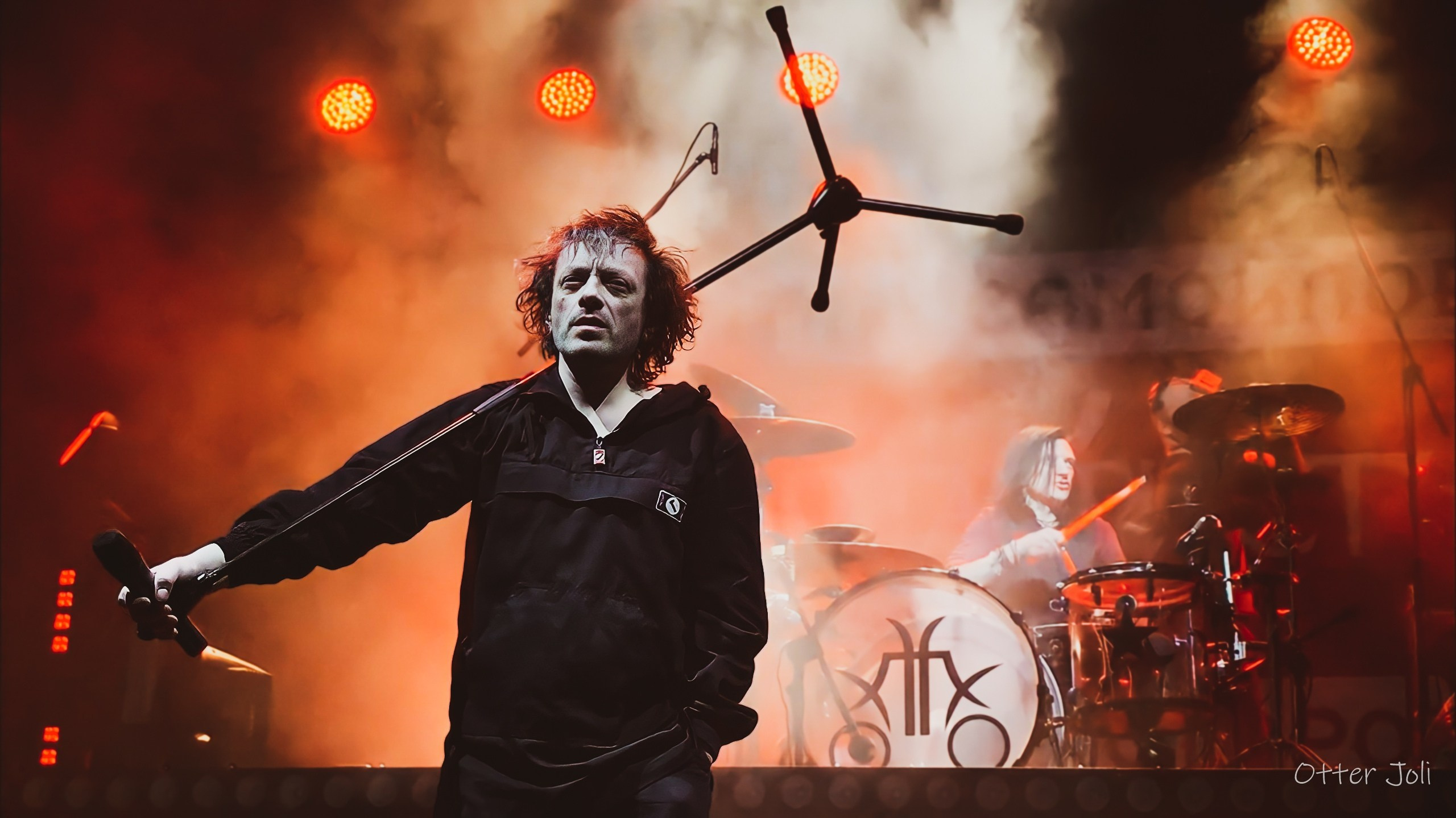 Screens. Концертный репортёр Валерия Сафина