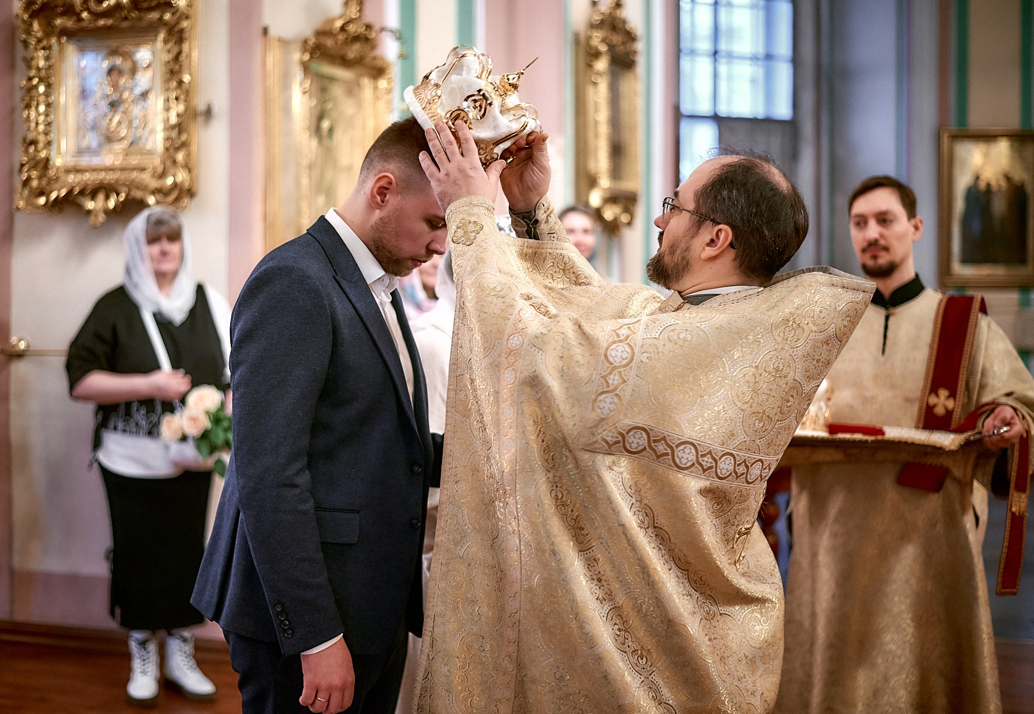 Венчание Артёма и Екатерины | Владимирский собор. Свадебный фотограф в Санкт-Петербурге Славин Денис