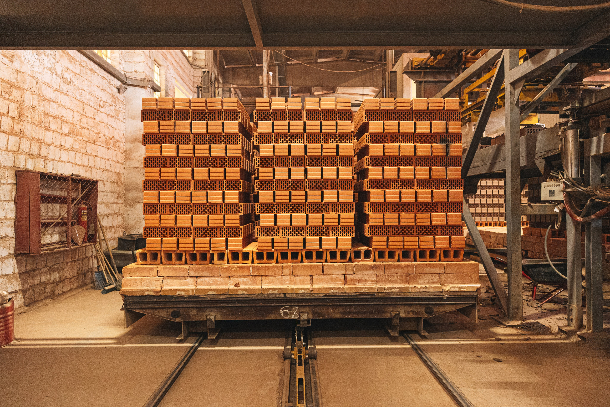 BKK. The content is a survey of the factory. KRIS KRUPINNIKOVA