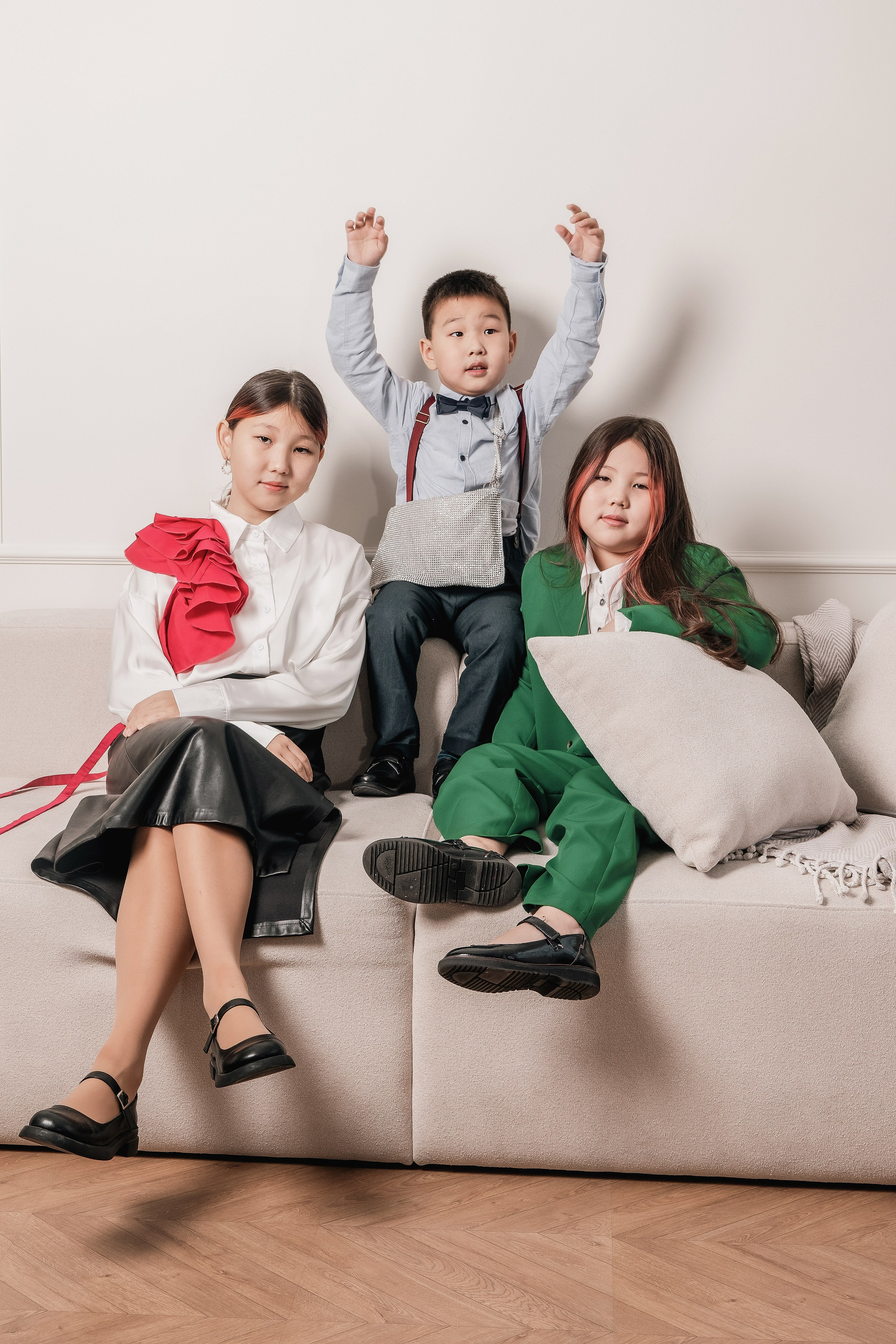 Семейная новогодняя фотосессия «Максимум». Занимаюсь профессиональной фотографией и живу рядом с Байкалом. Работаю в разных жанрах