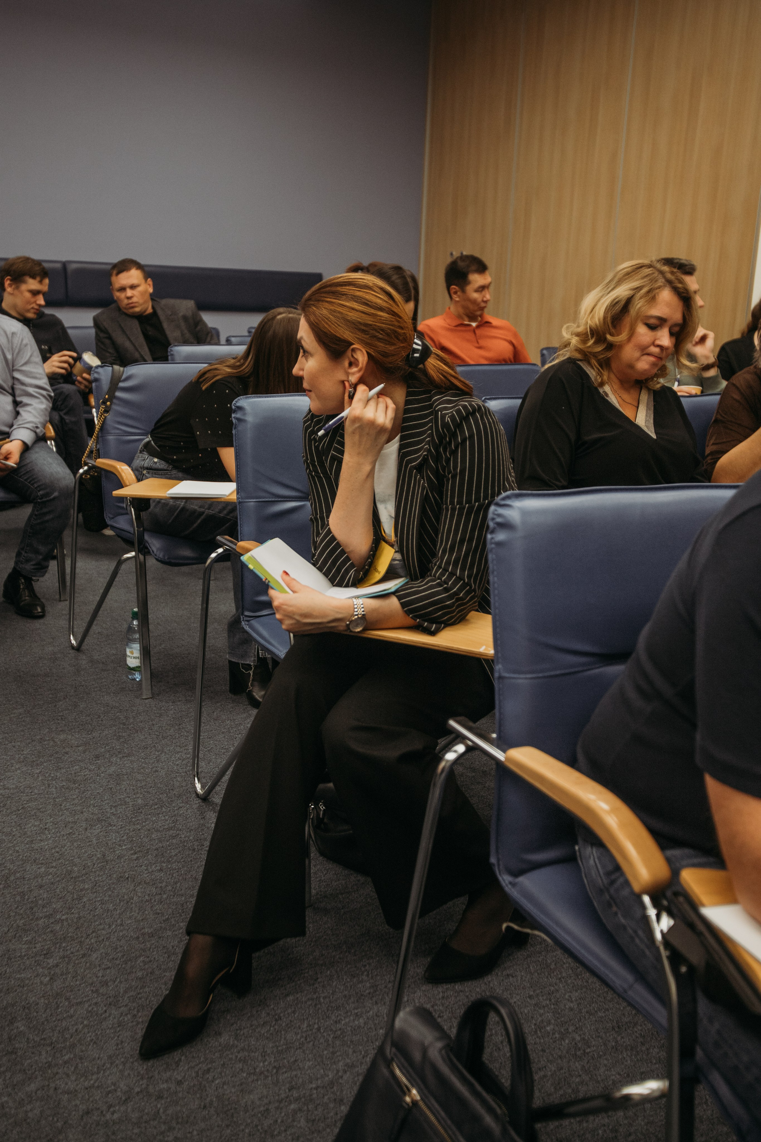 Тренинг по НЛП технологиям Михаила Пелехатого. Венера Гайн. Репортажный фотограф  Тюмень. Обучение фотографии с 0