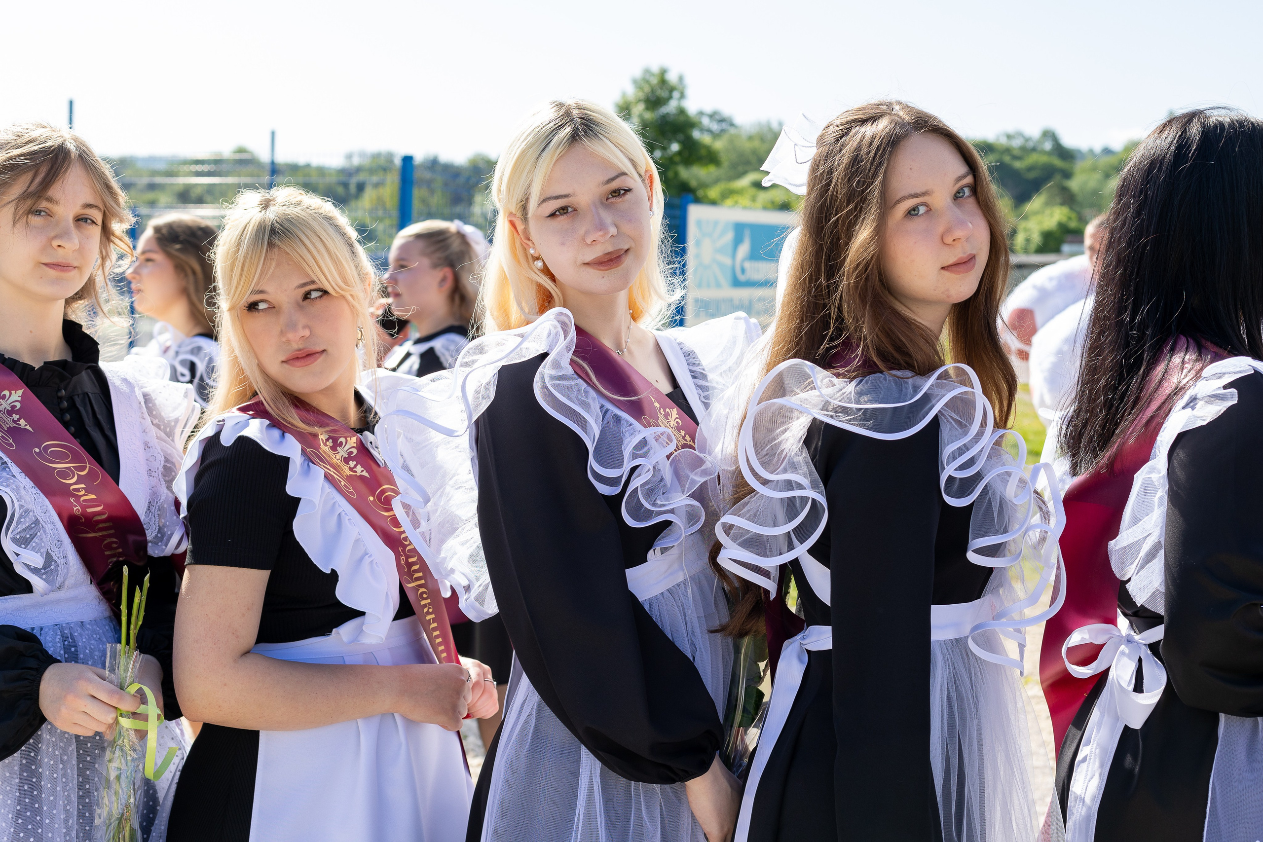 Последний звонок. Выпускные альбомы Майкоп, Краснодар Елена Золотарева