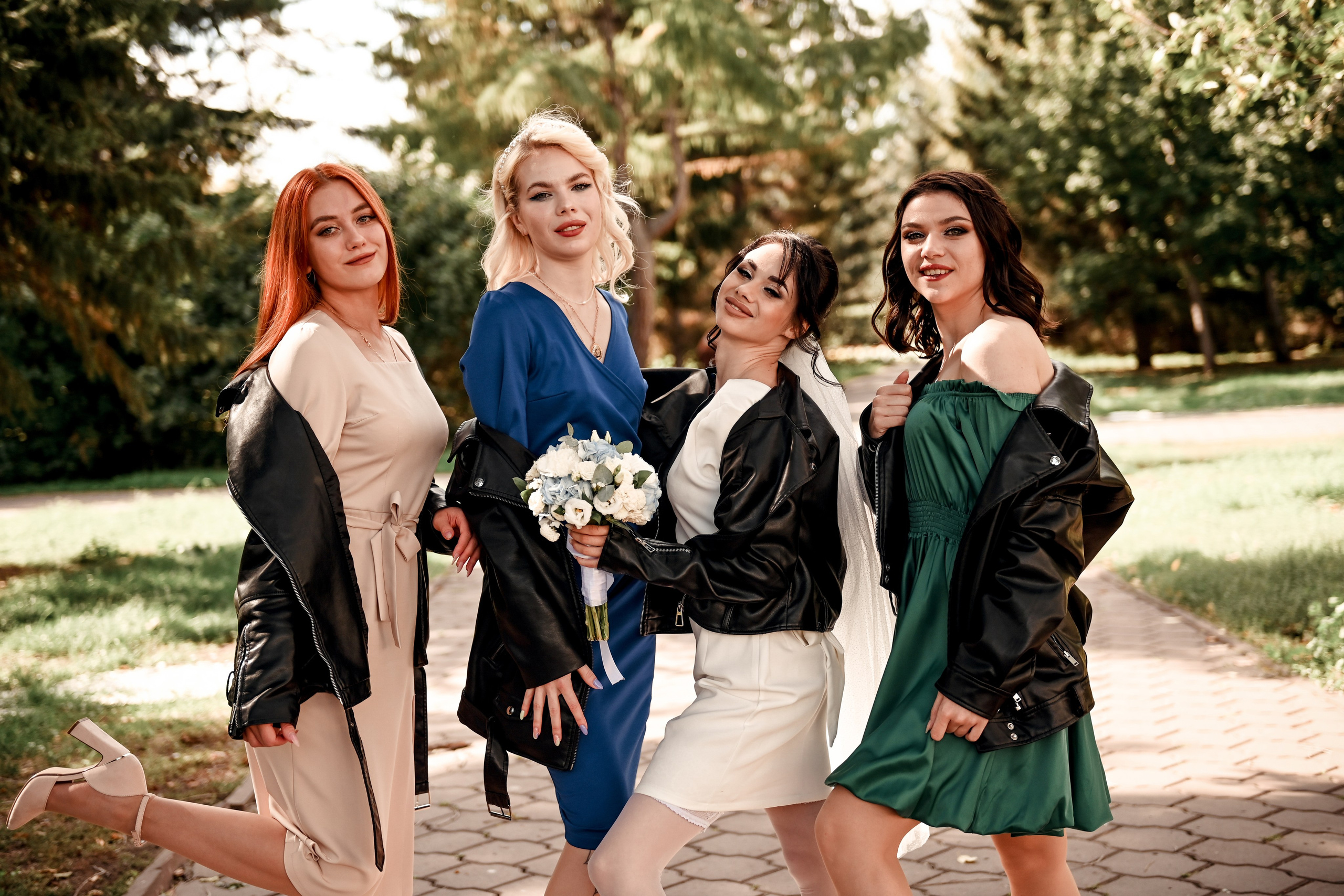 Небольшая часть фото со свадебной съемки Алексея и Даши. Свадебный, семейный, детский, контент фотограф в Омске Максим Ильин