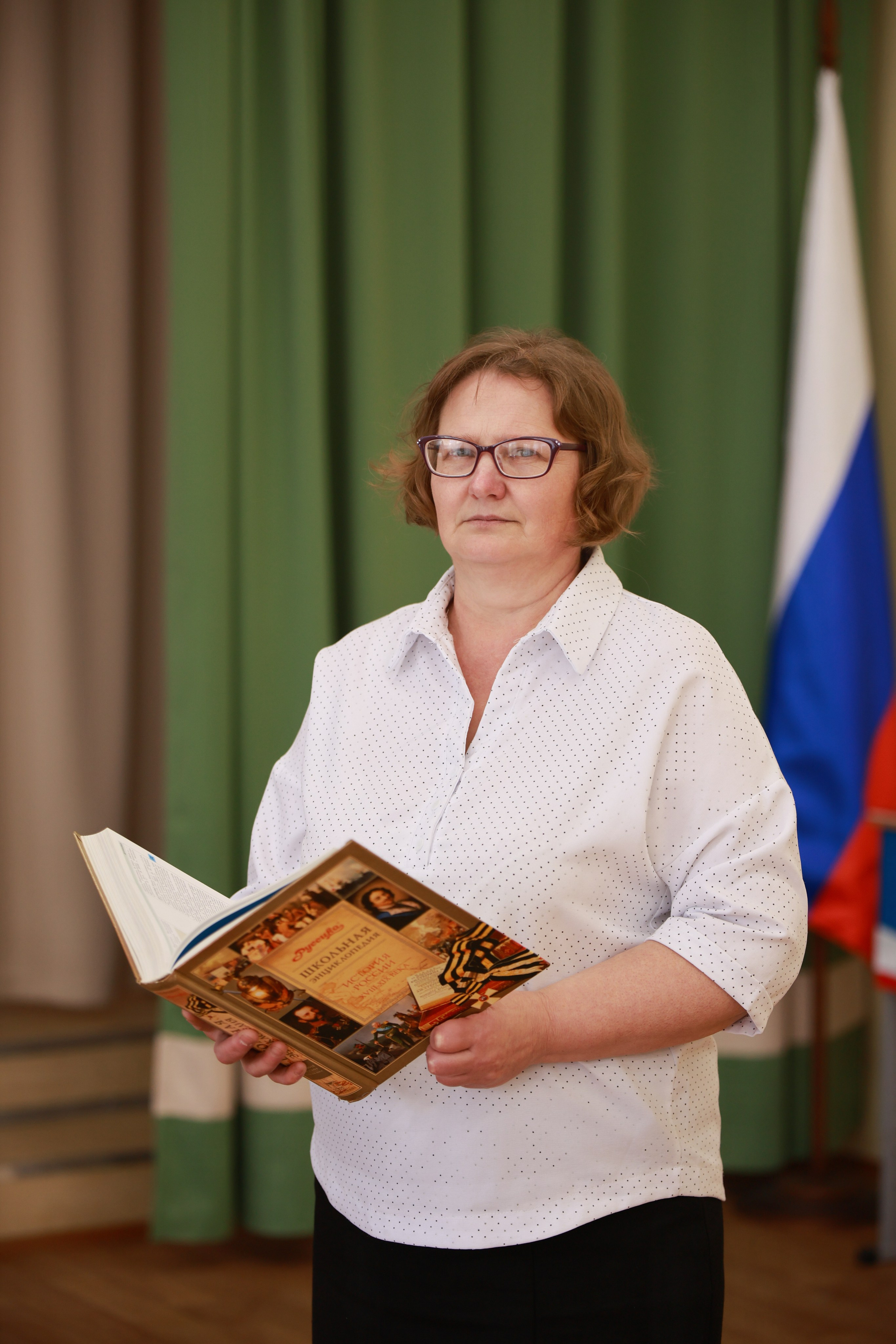 Выпускники 4 класс Школа № 2. Свадебный фотограф Михаил Александров