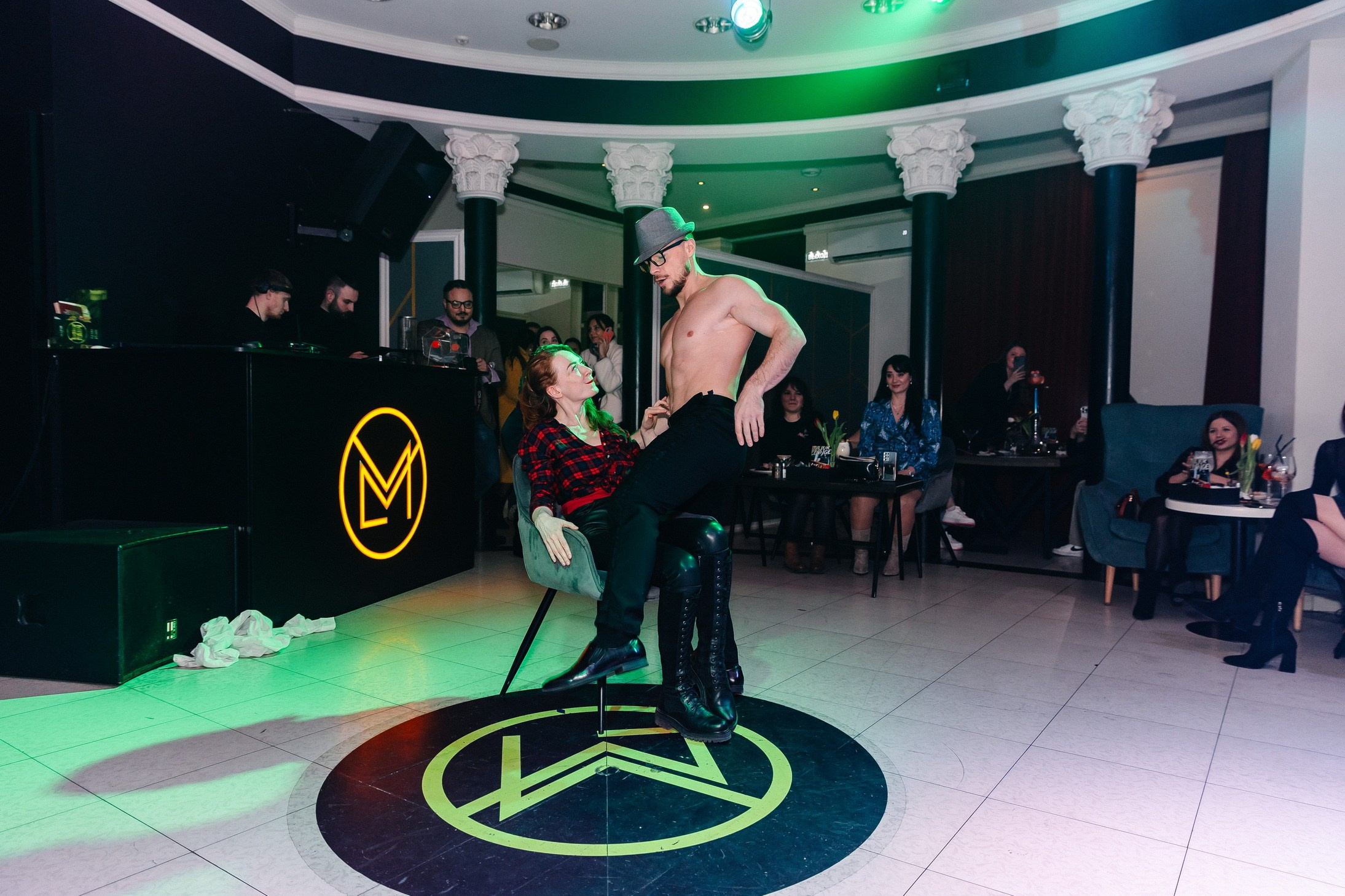 8 марта в лаунж-баре Major 2024. Свадебный, семейный и детский фотограф в Калининграде Елена Кравцова