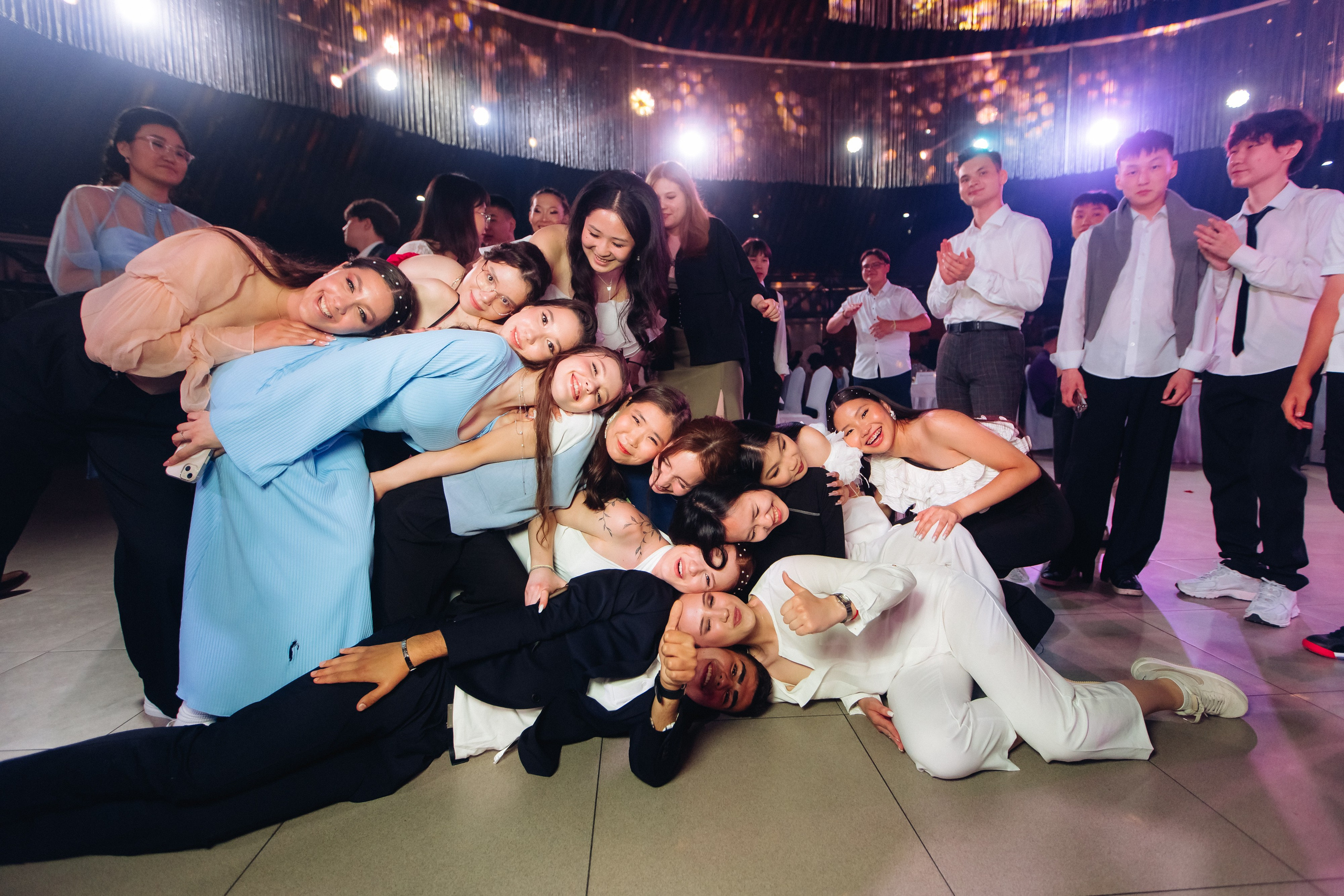 Выпускной вечер. 49 школа. Баран на корове. Свадебный и семейный фотограф в Улан-Удэ