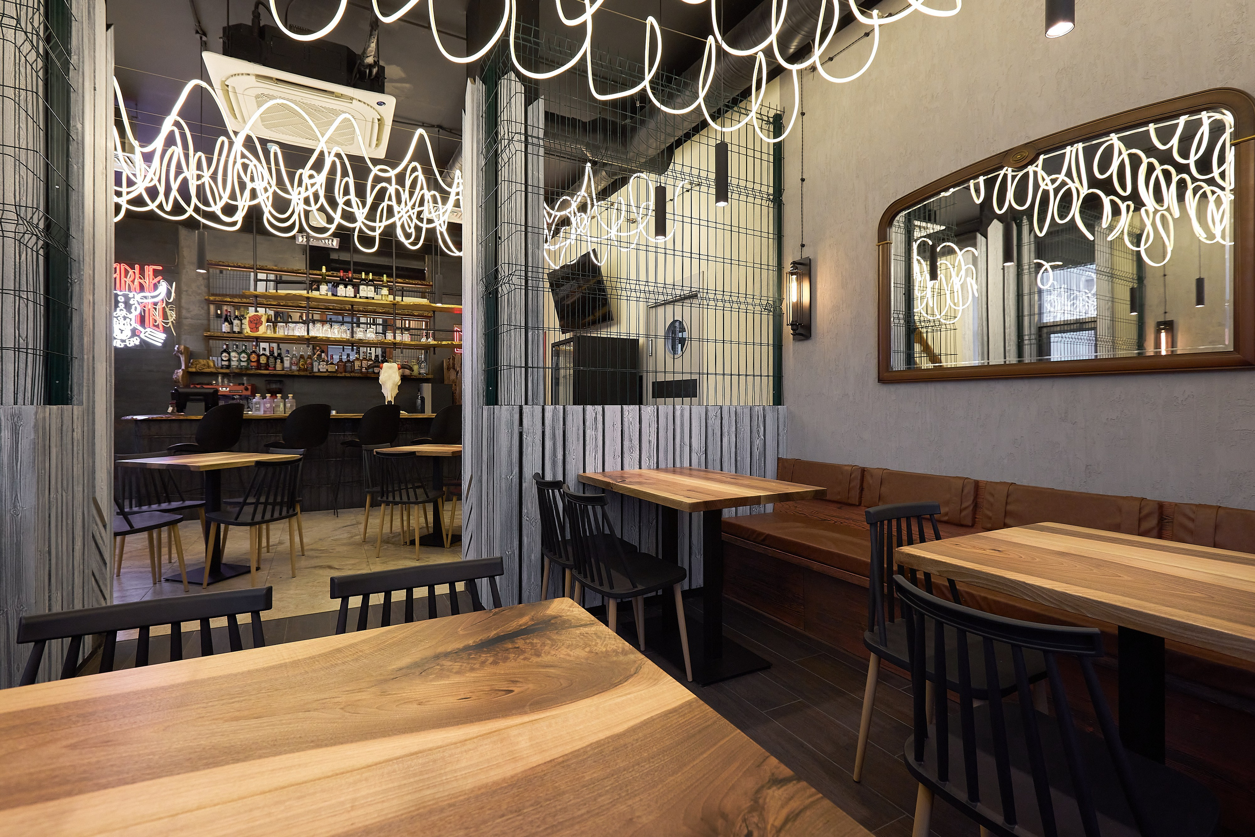 Гриль-бар Ржавые вилы. Фотограф Анастасия Леонтьева Санкт-Петербург