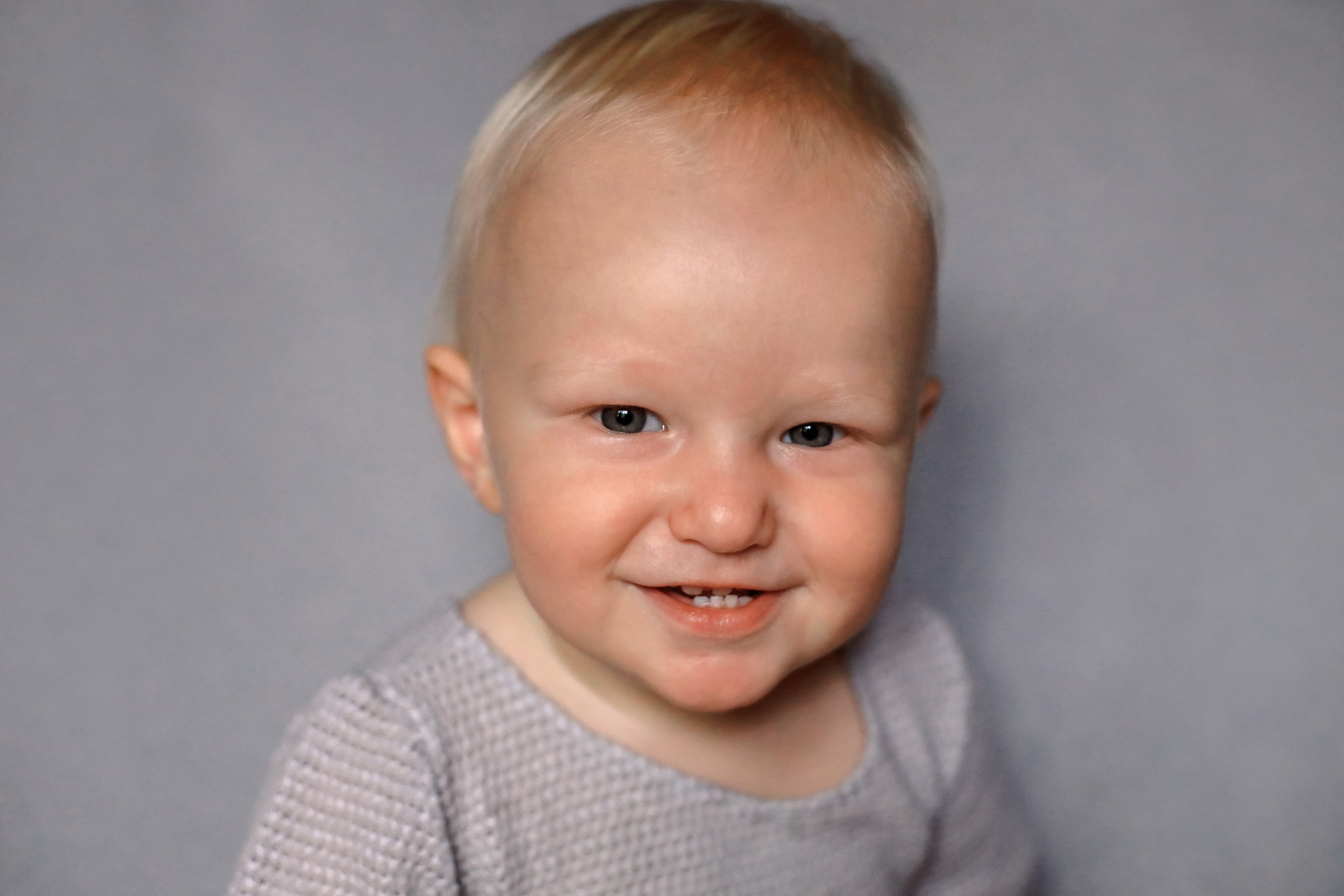 Ян Я РАСТУ. Семейный фотограф и фотограф новорожденных в Санкт-Петербурге Алина Фе