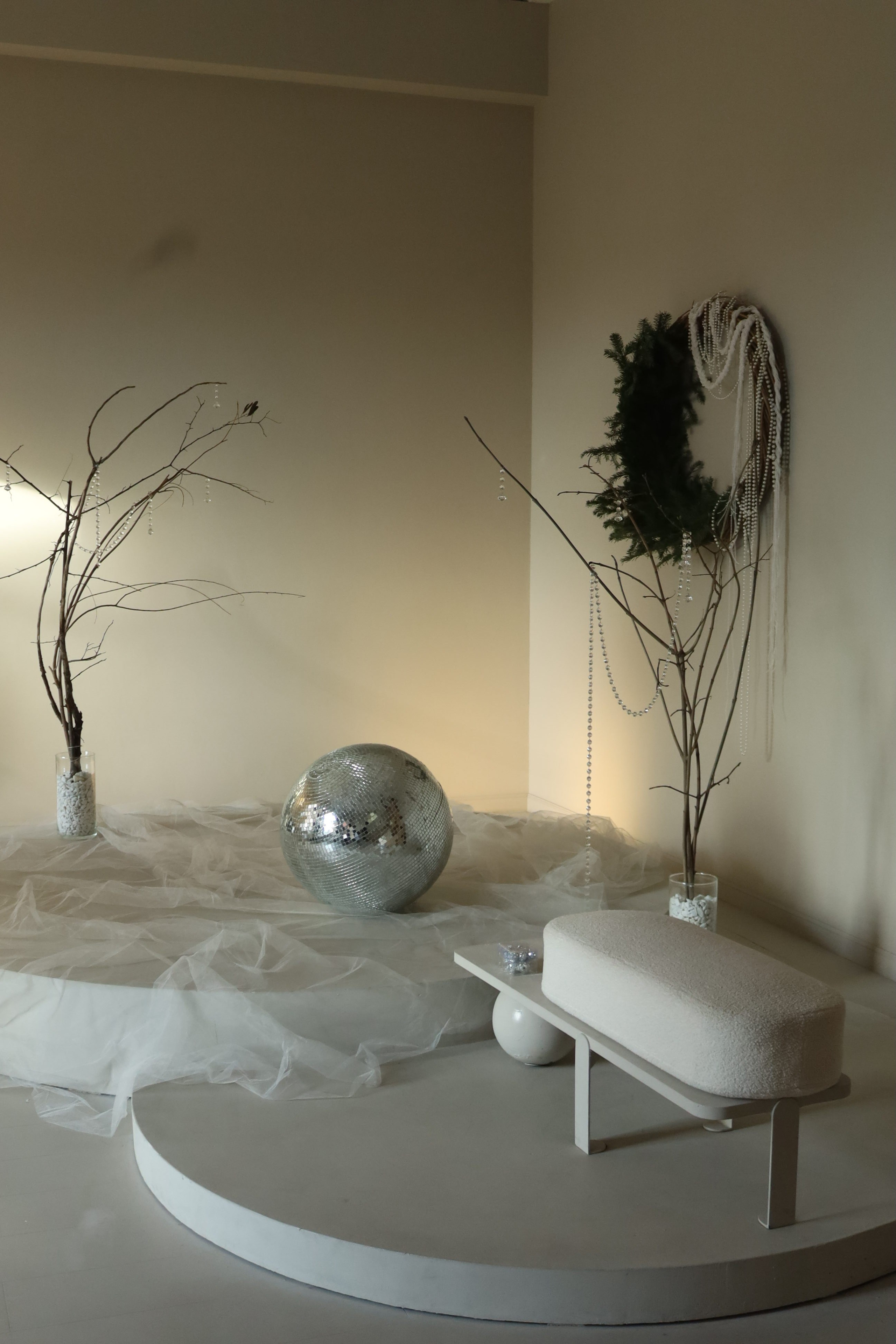 Фотостудия «Оттенки» зал M. Свадебный фотограф в Ростове Александра Груздева