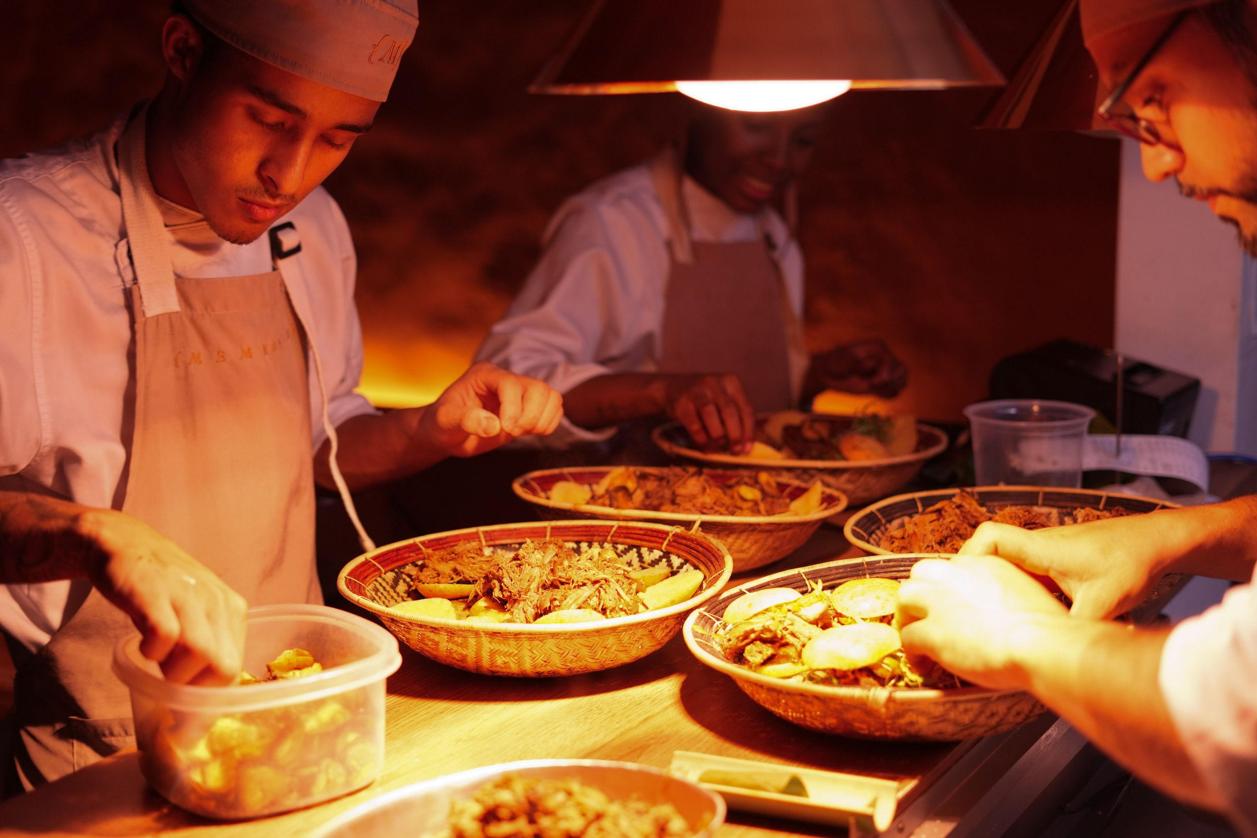 Olivia and Zack / 1 wedding day. Wedding Photographer in Barcelona and Medellin