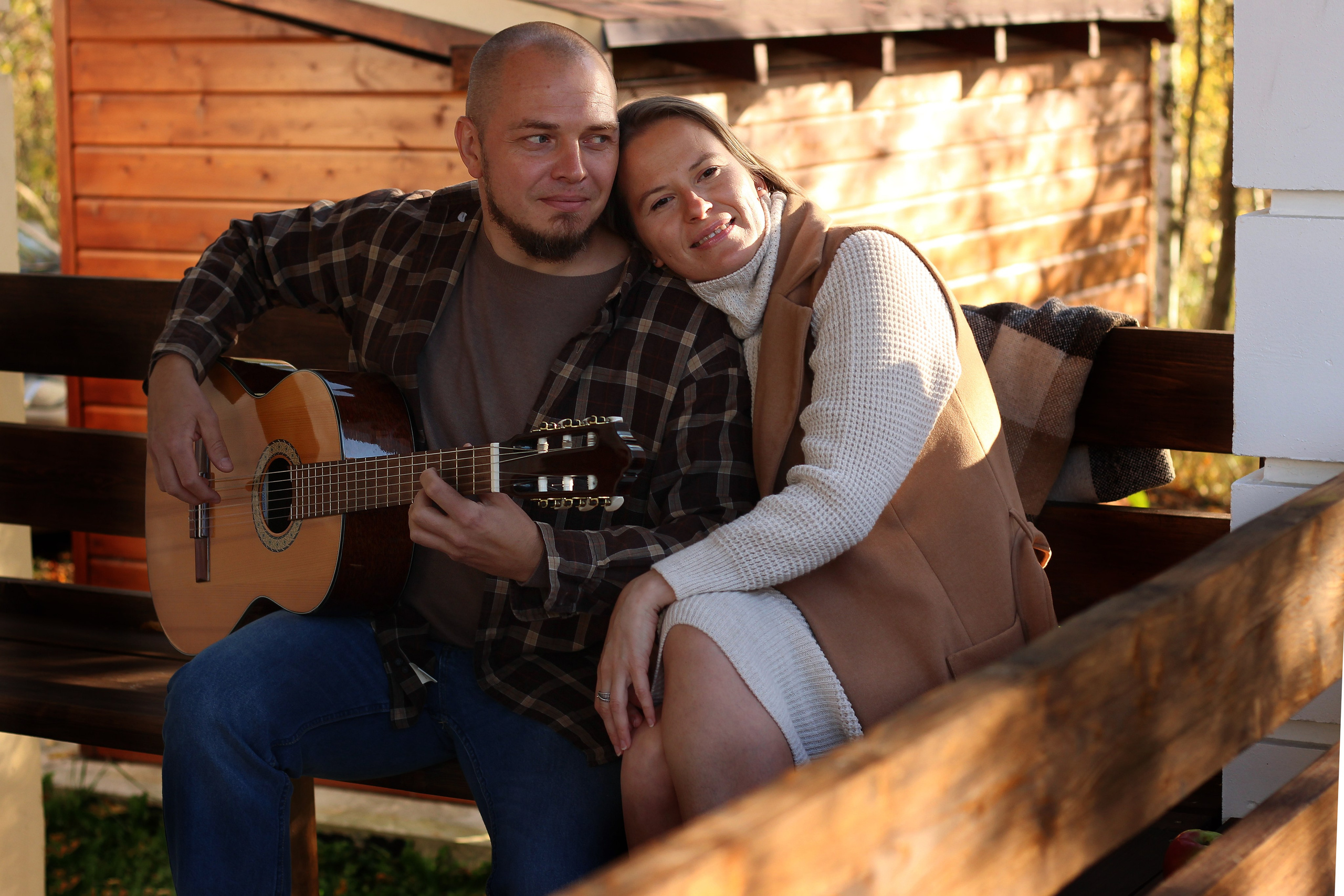 Портрет зрелой пары на фотопрогулке в Москве