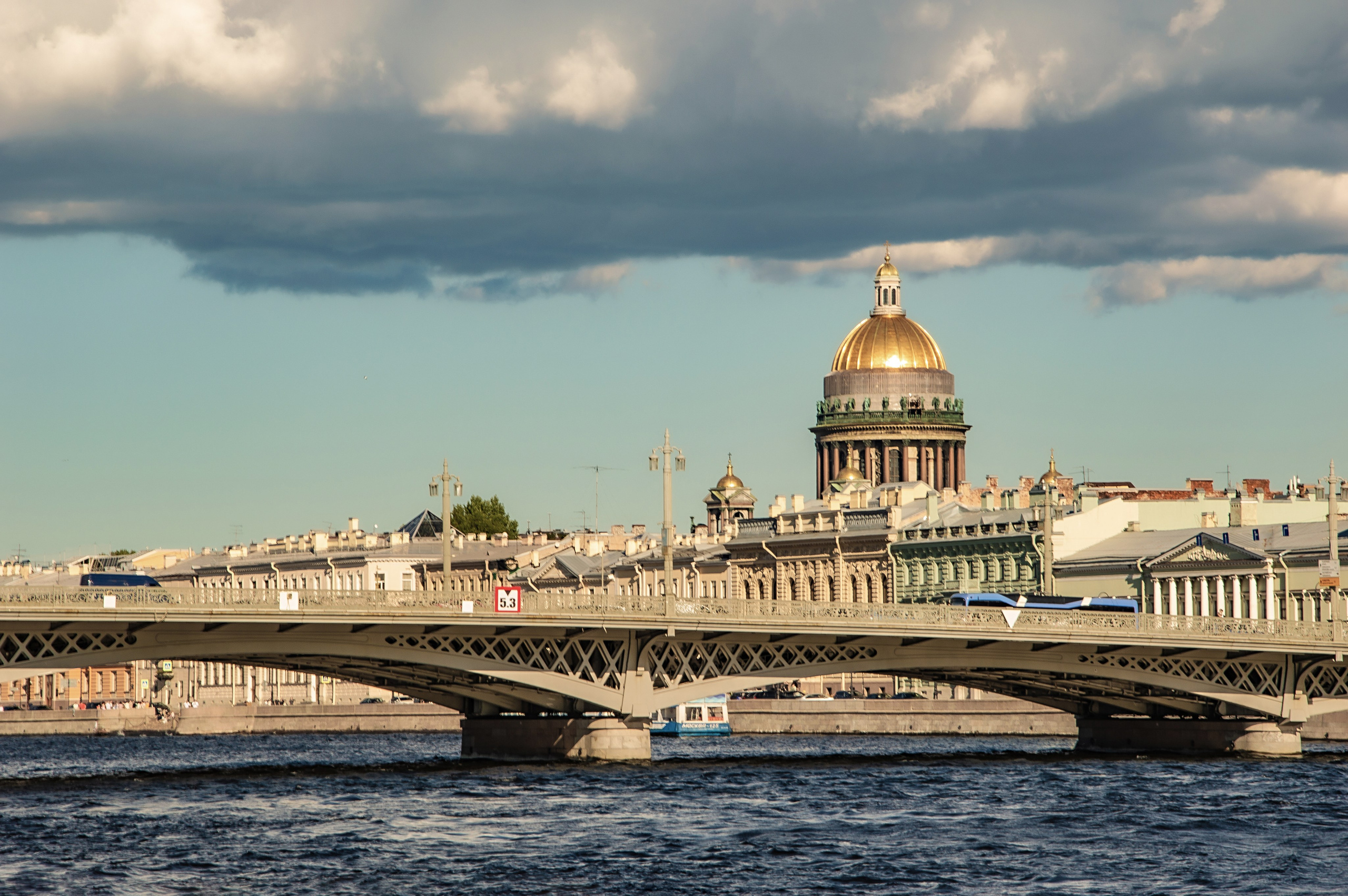 Архитектура и пейзаж. Фотограф Анастасия Го