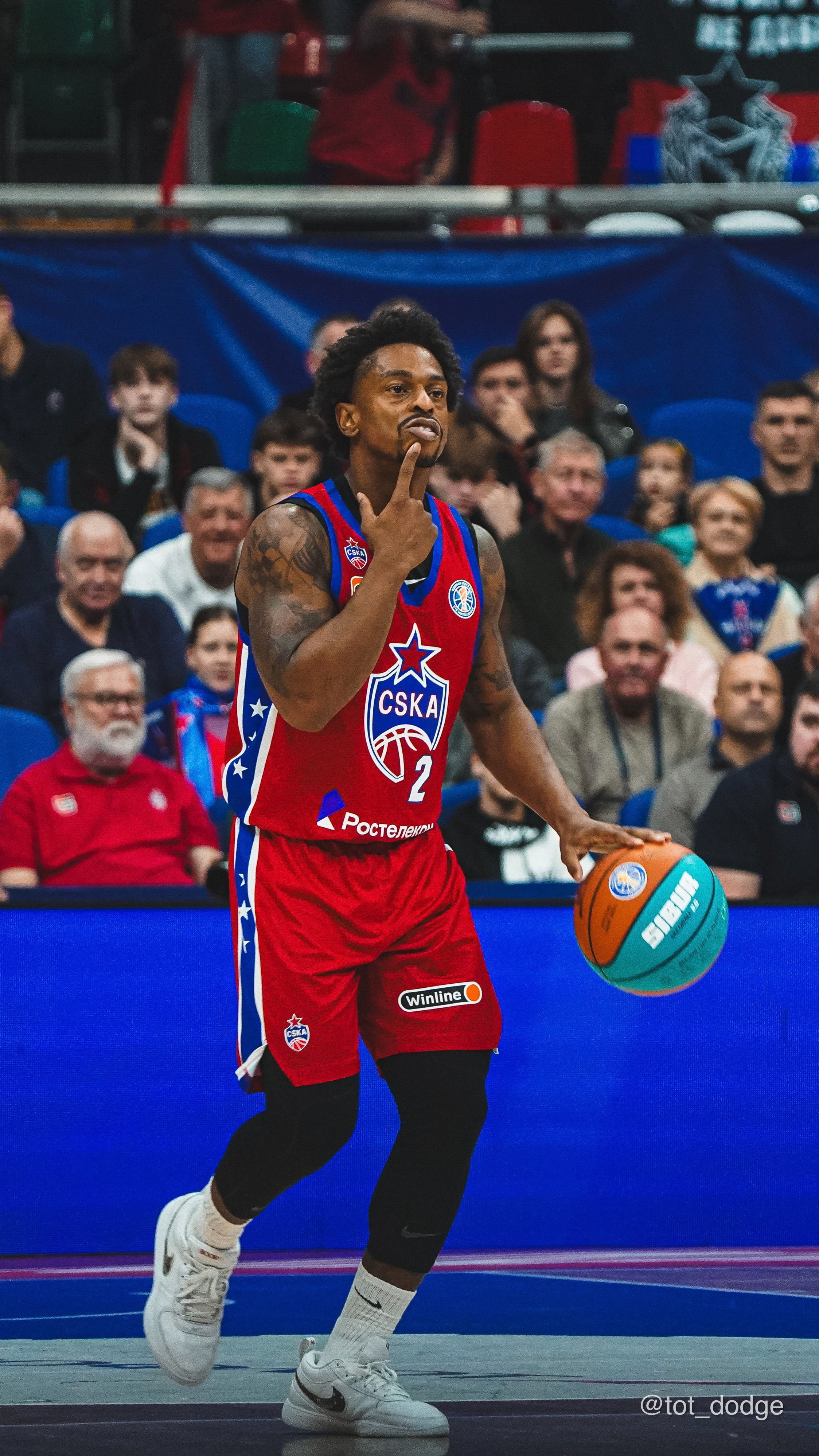 Баскетбол. ЦСКА-Зенит (13.10.24). Автомобильный фотограф Шакая Кирилл