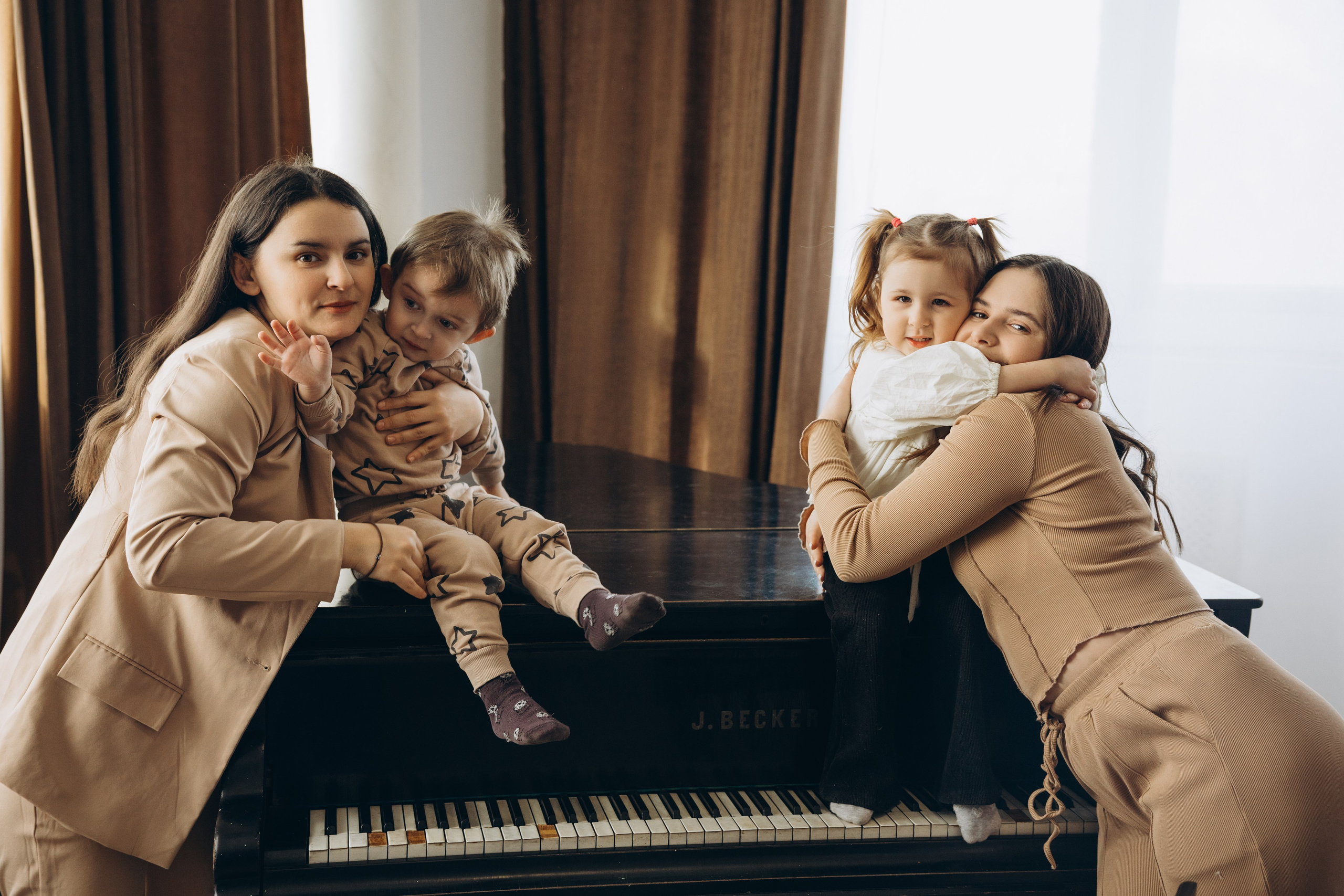 В ОМ студии. Свадебный, семейный фотограф в Иркутске Светлана Макаричева