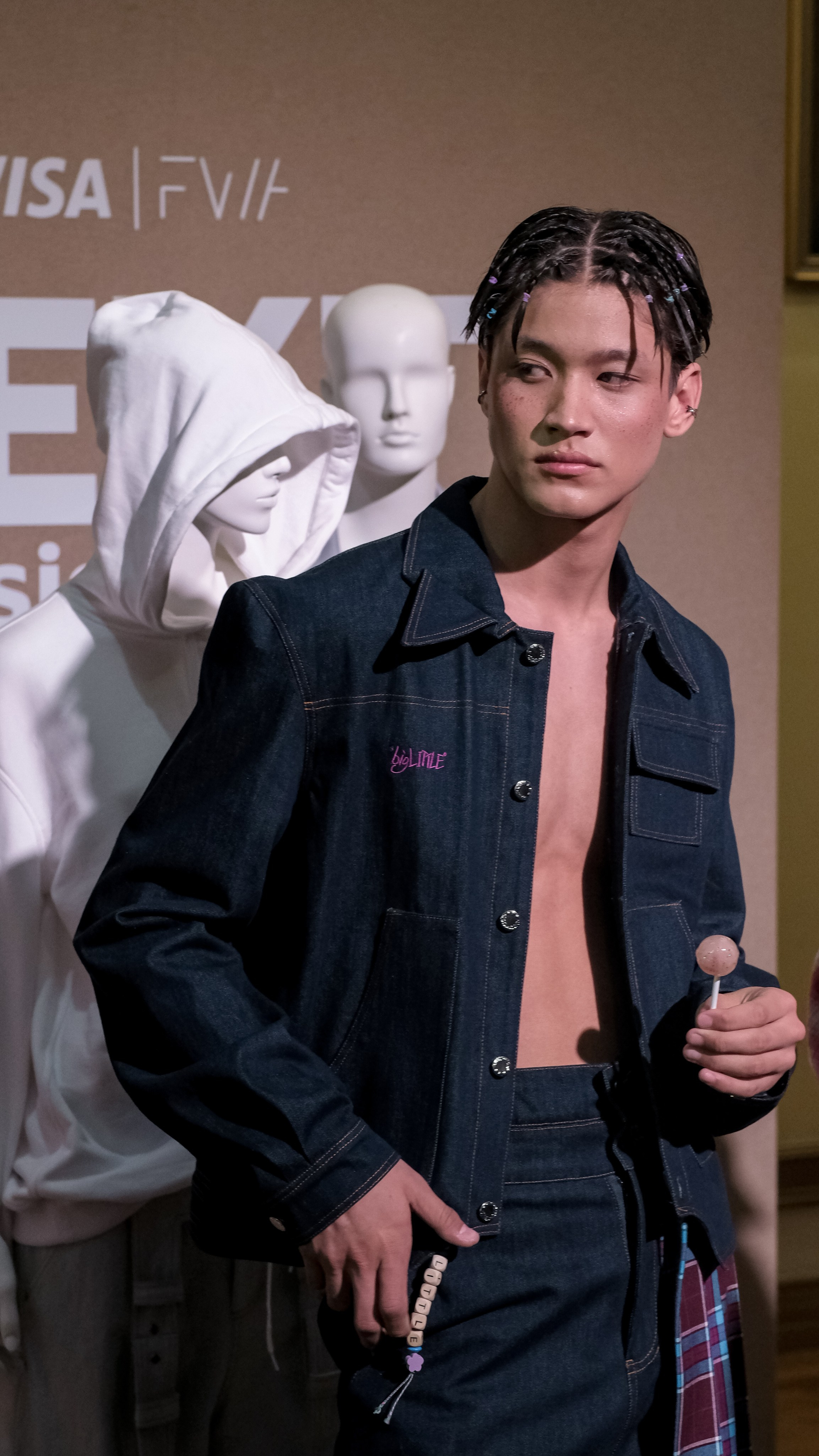 Street style. Художница в Алматы Мухамед-Рахимова Джамиля