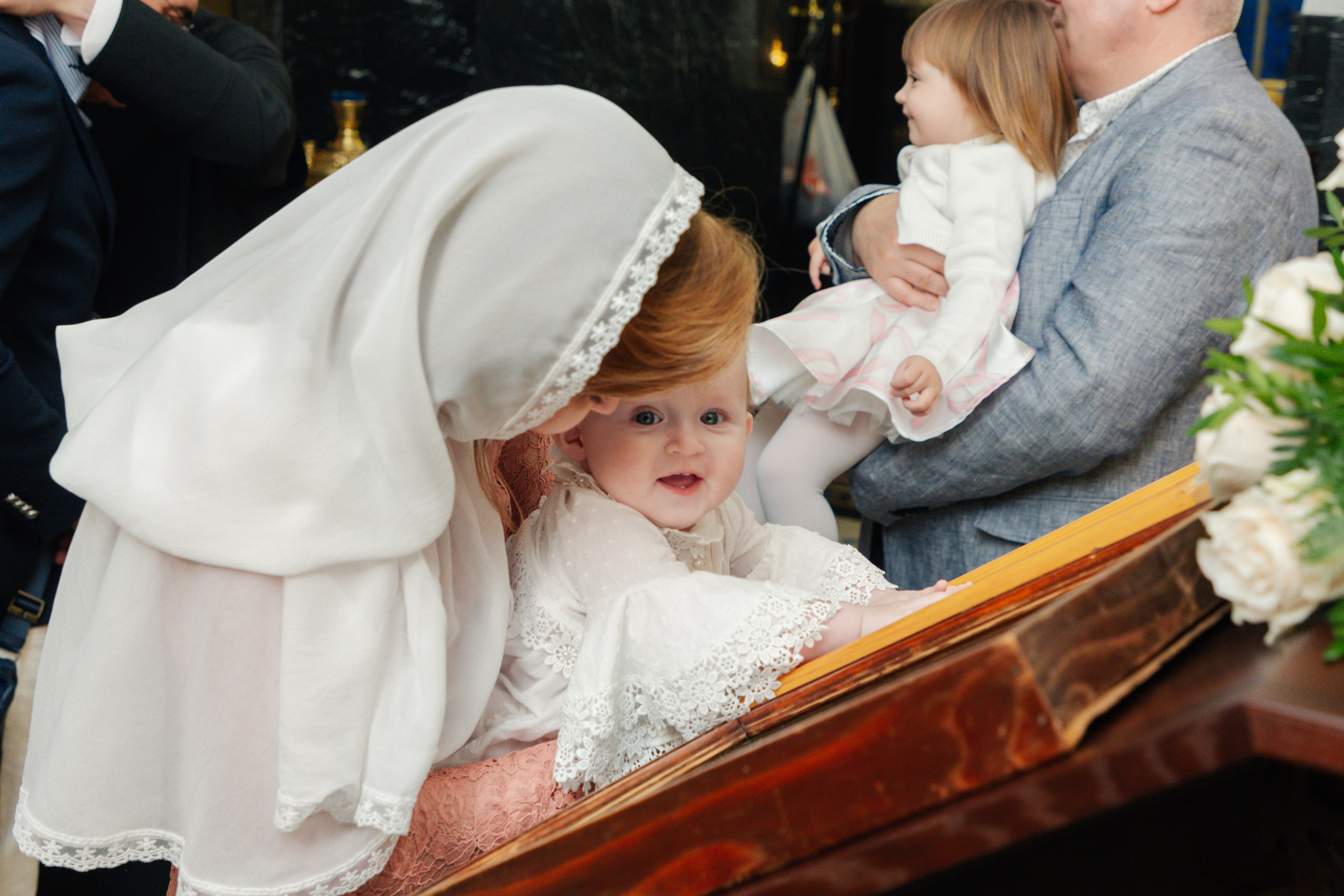 Церковь чудотворной иконы Божией Матери Всех Скорбящих Радость с грошиками. Фотограф на крещение в Санкт Петербурге