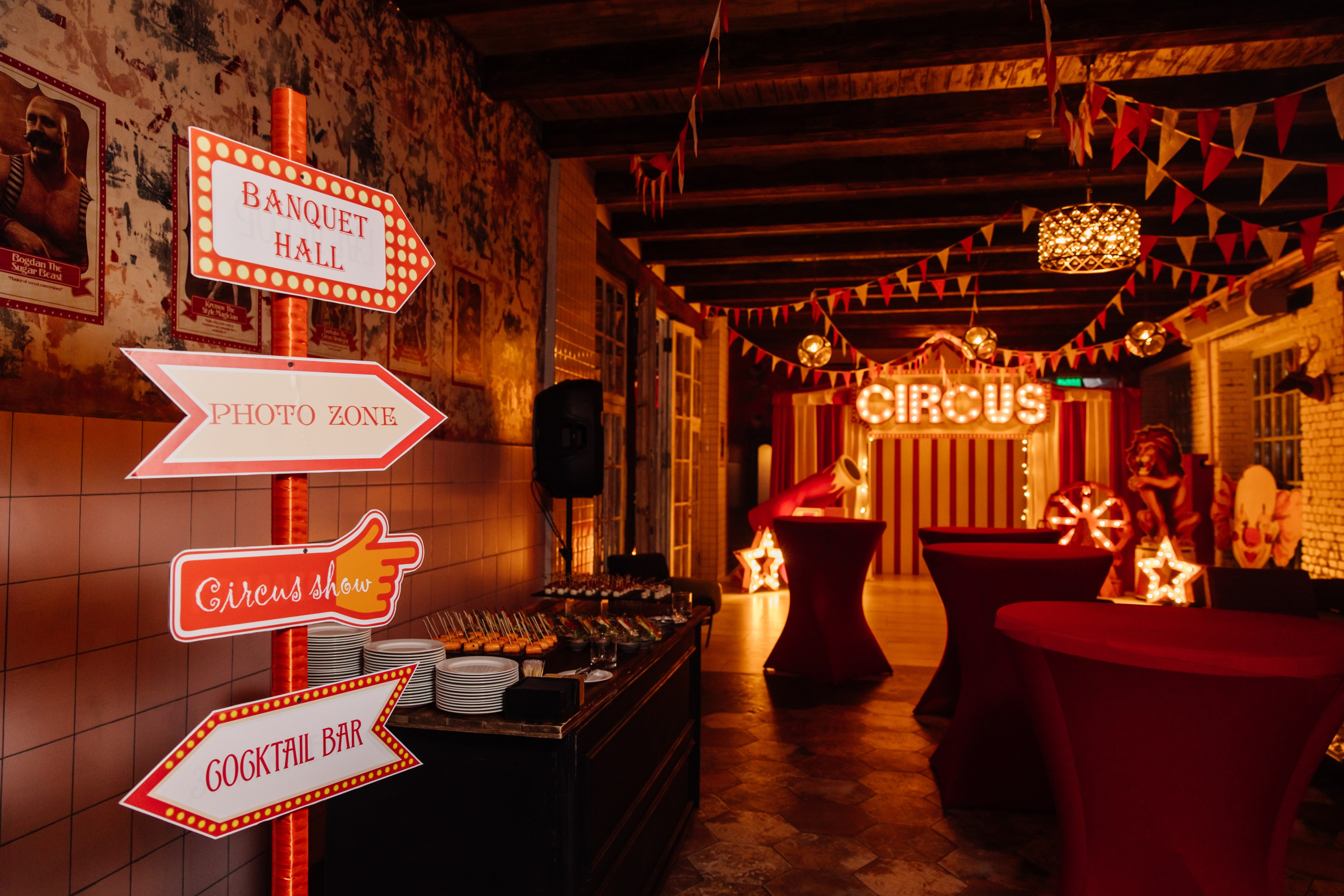 Корпоратив в стиле «Цирк». Репортажный фотограф Ольга Кочетова в Москве