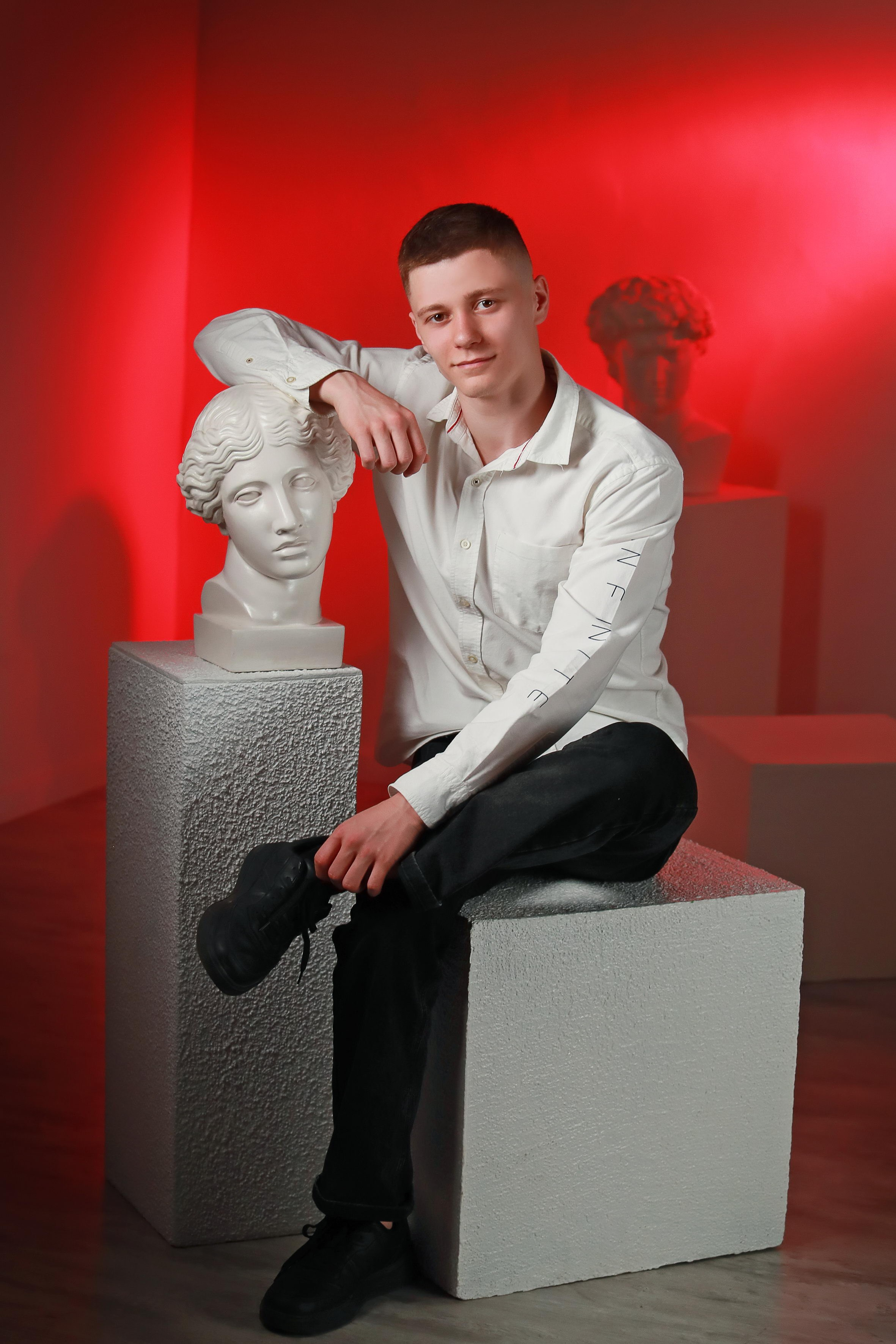 Альбомы для 9 и 11 класса. Создание стильных выпускных альбомов