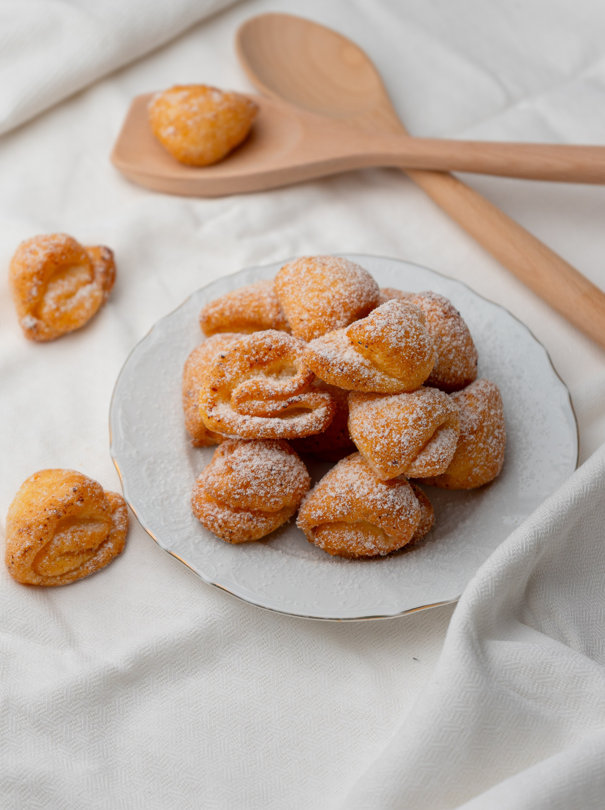 Кондитерские изделия, десерты и пирожные. Фуд-фотограф Караганда Астана