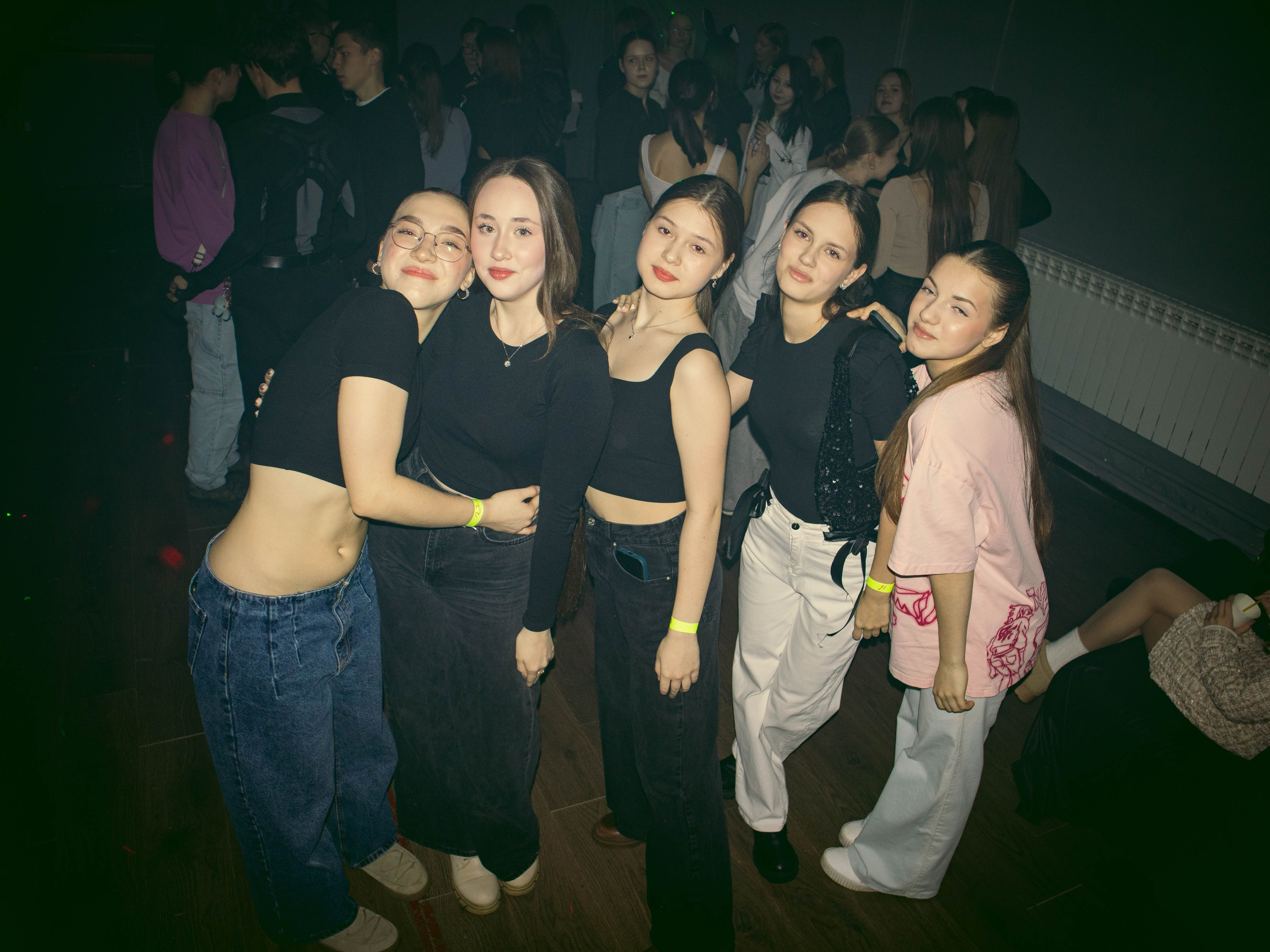 MOSHPIT. Фотограф и видеограф в Бугульме Аня Трутнева