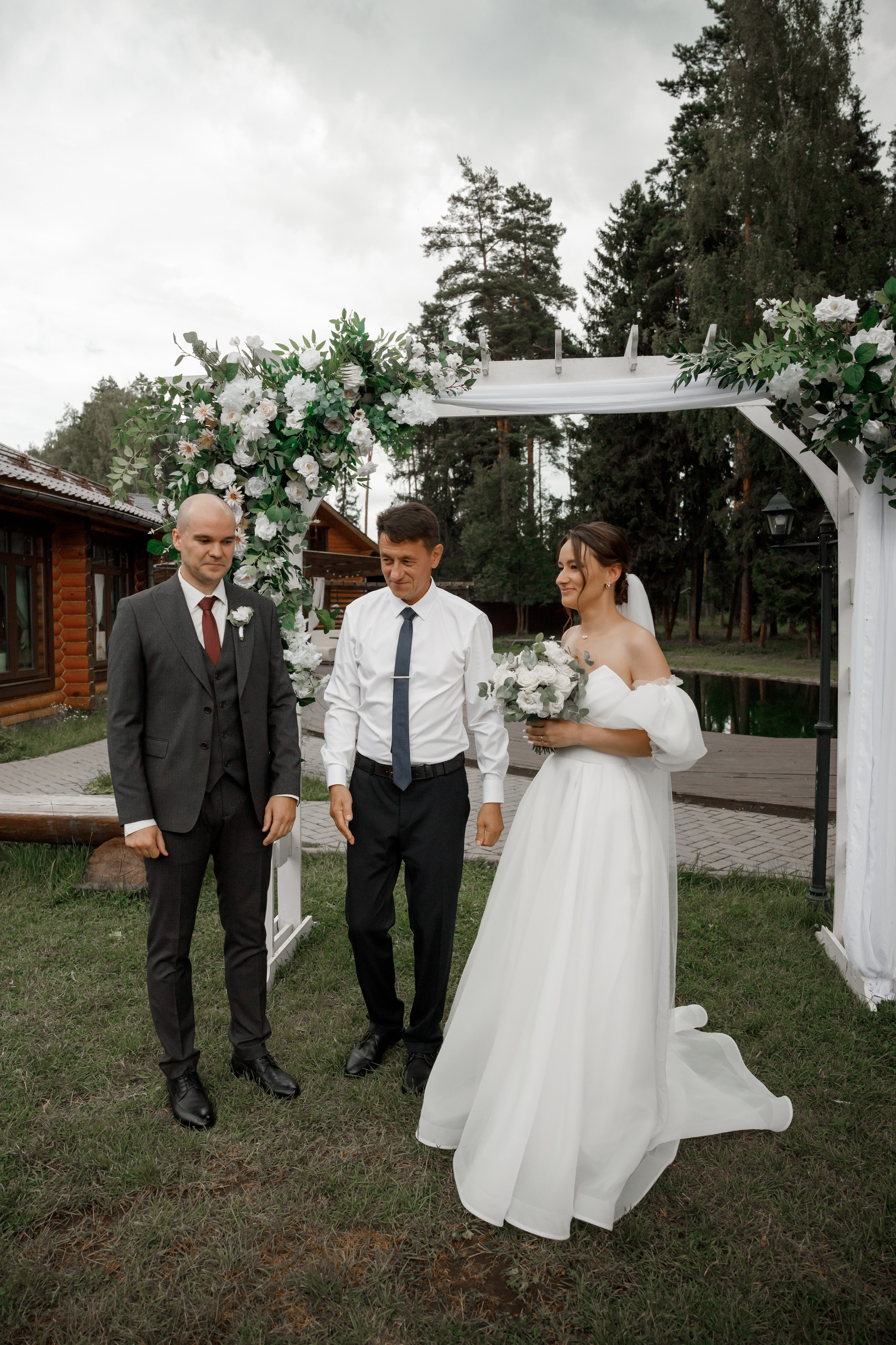 Полина и Дмитрий, загородный клуб «Барин», ЗАГС в г. Пушкино. Свадебный и репортажный фотограф (Москва, Королев и другие)