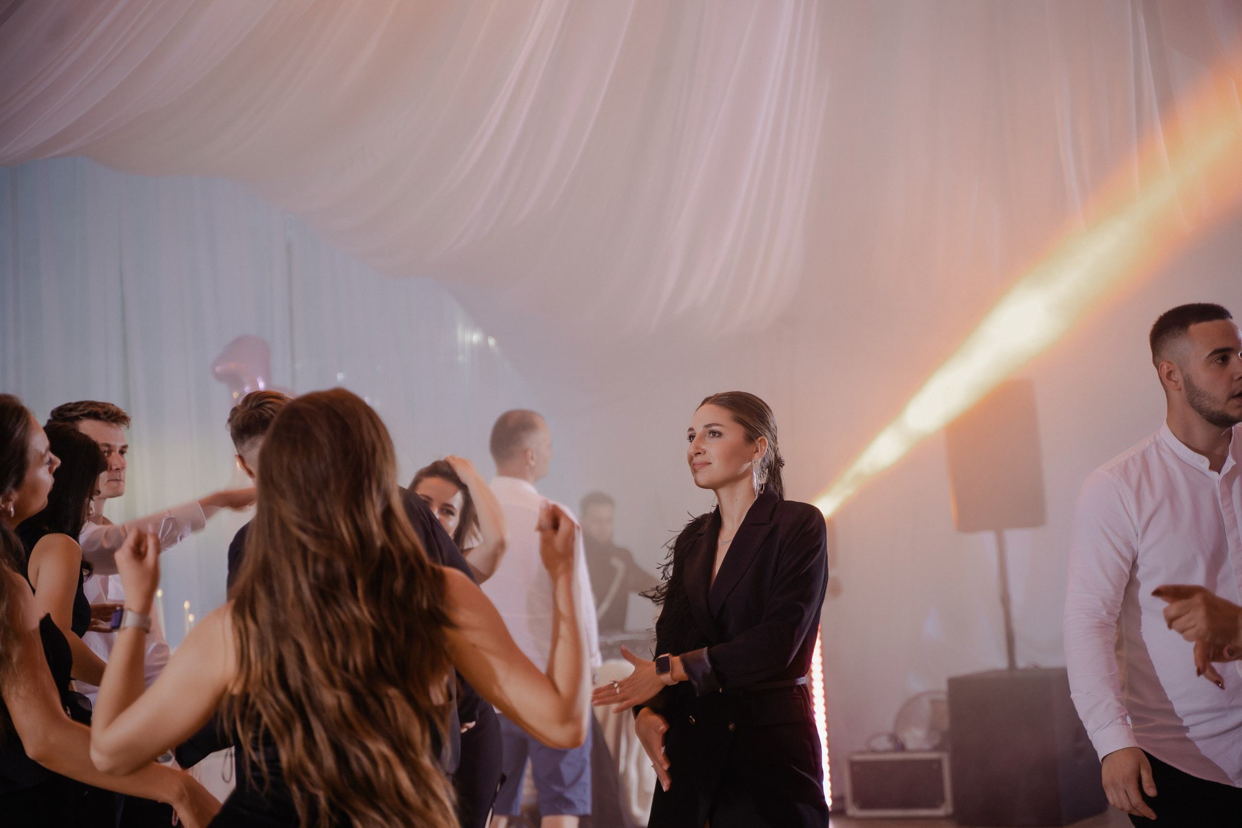 Екатерина и Никита. Свадьба в Шатре. Фотограф Аля Овчарова