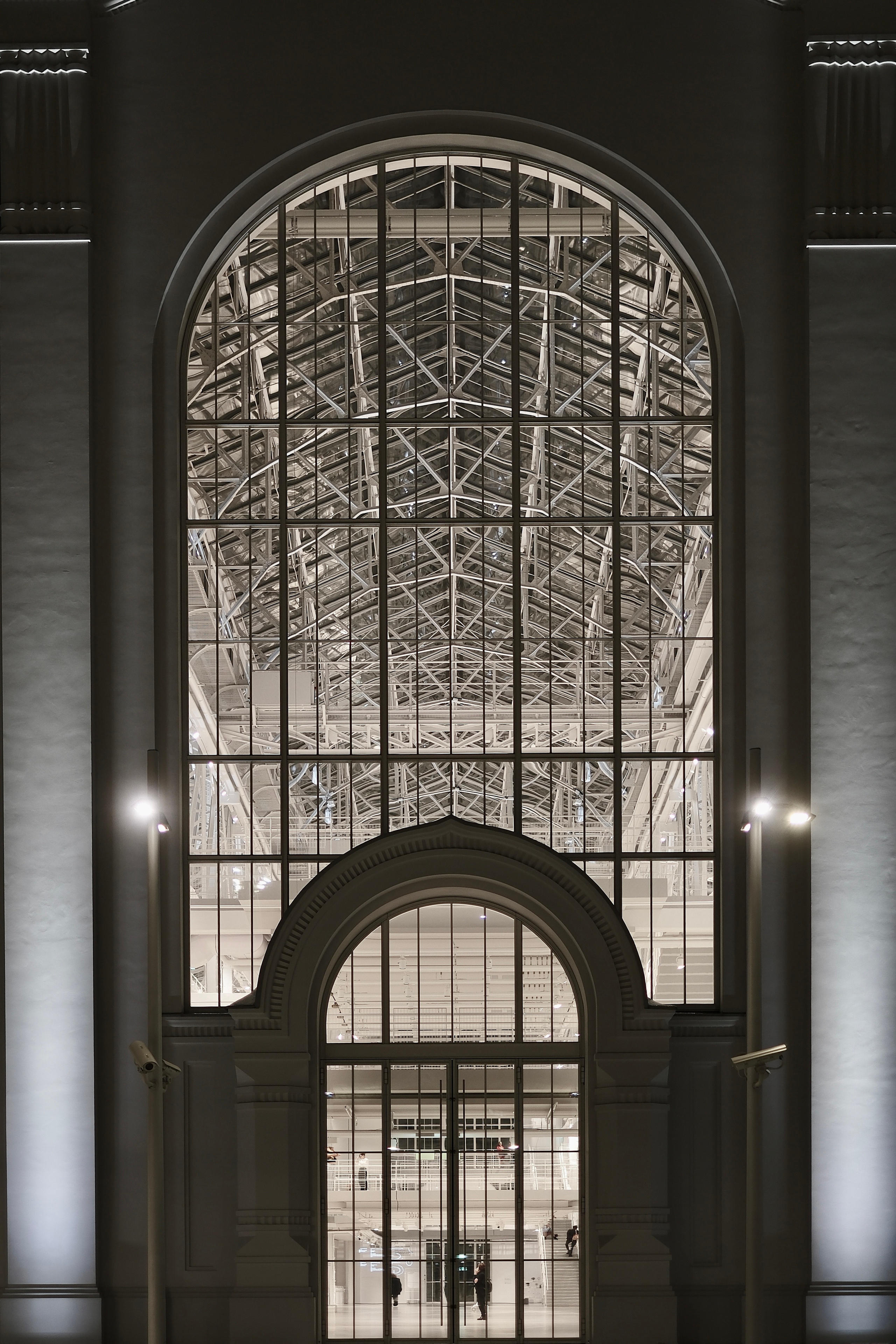 Дом культуры ГЭС-2. Авто и мотоспорт — фотограф Антон Медведев iCoguar