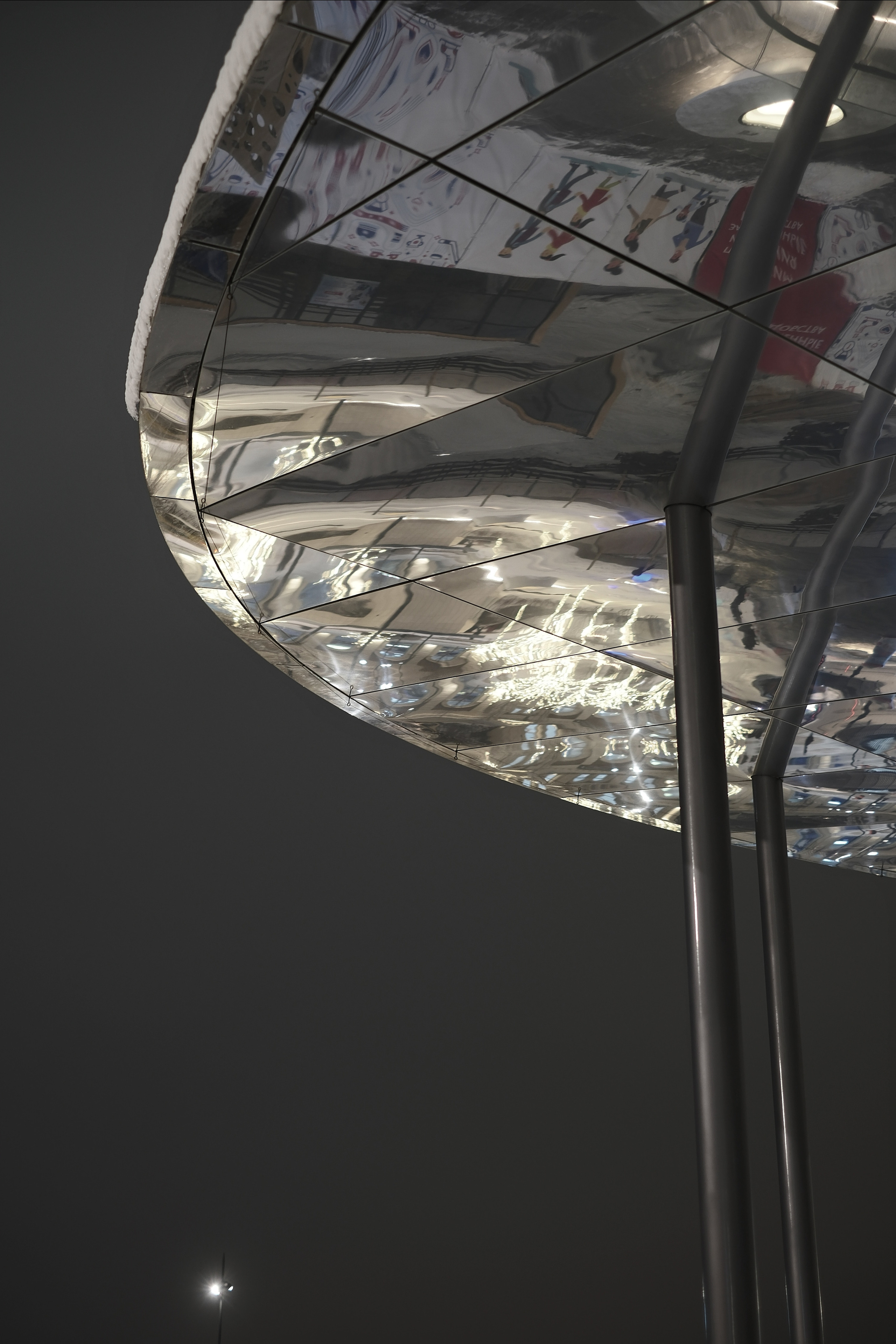 Площадь Павелецкого вокзала. Авто и мотоспорт — фотограф Антон Медведев iCoguar