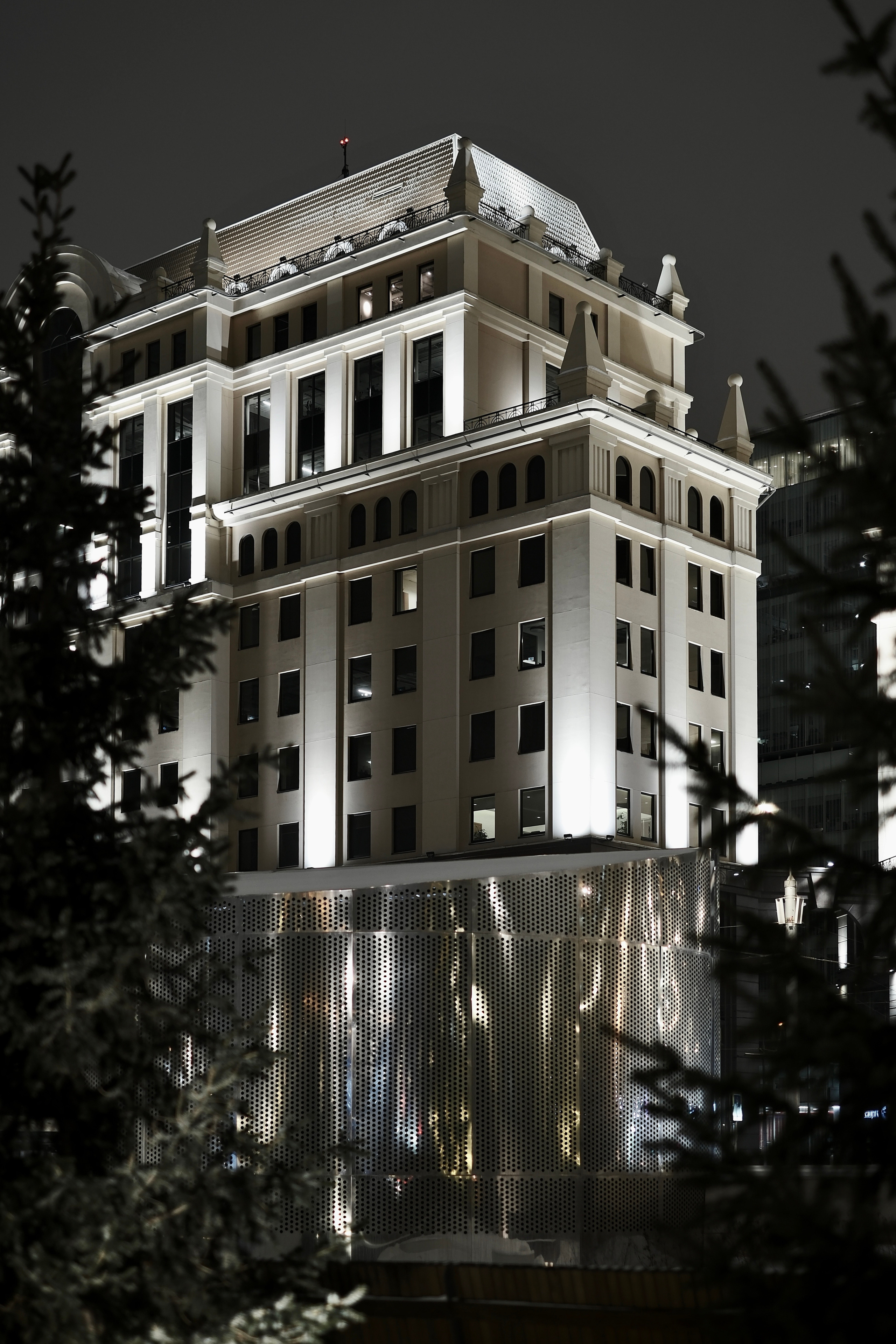 Площадь Павелецкого вокзала. Авто и мотоспорт — фотограф Антон Медведев iCoguar