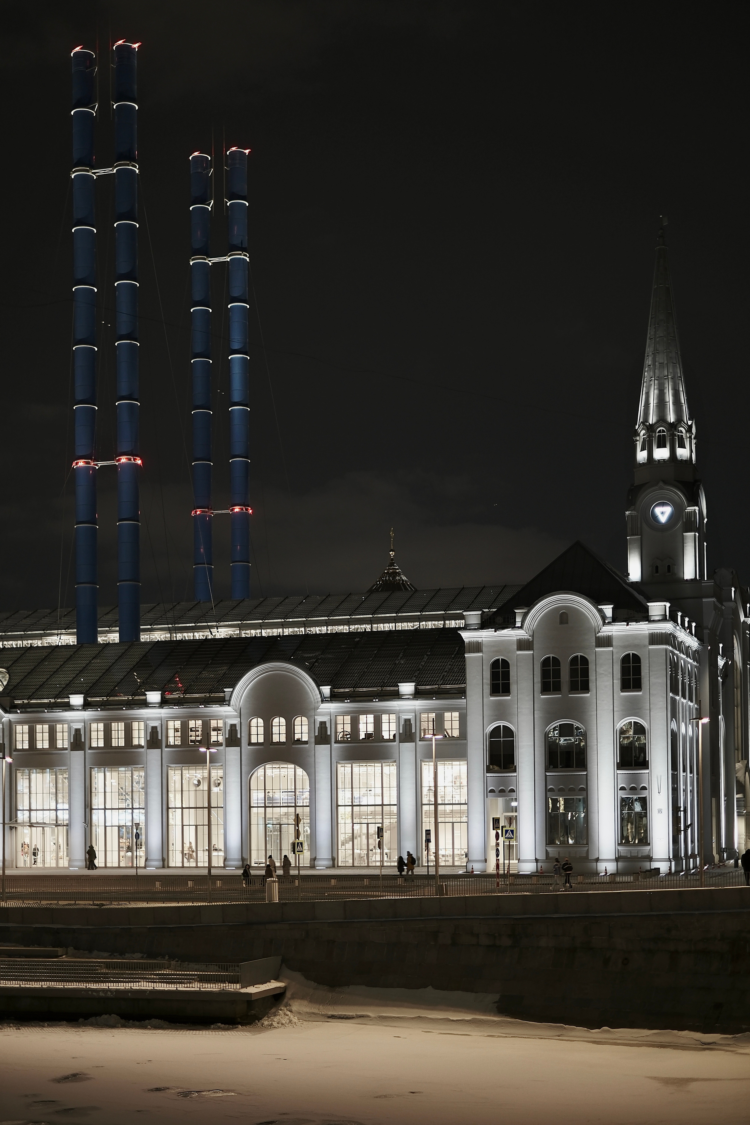 Дом культуры ГЭС-2. Авто и мотоспорт — фотограф Антон Медведев iCoguar