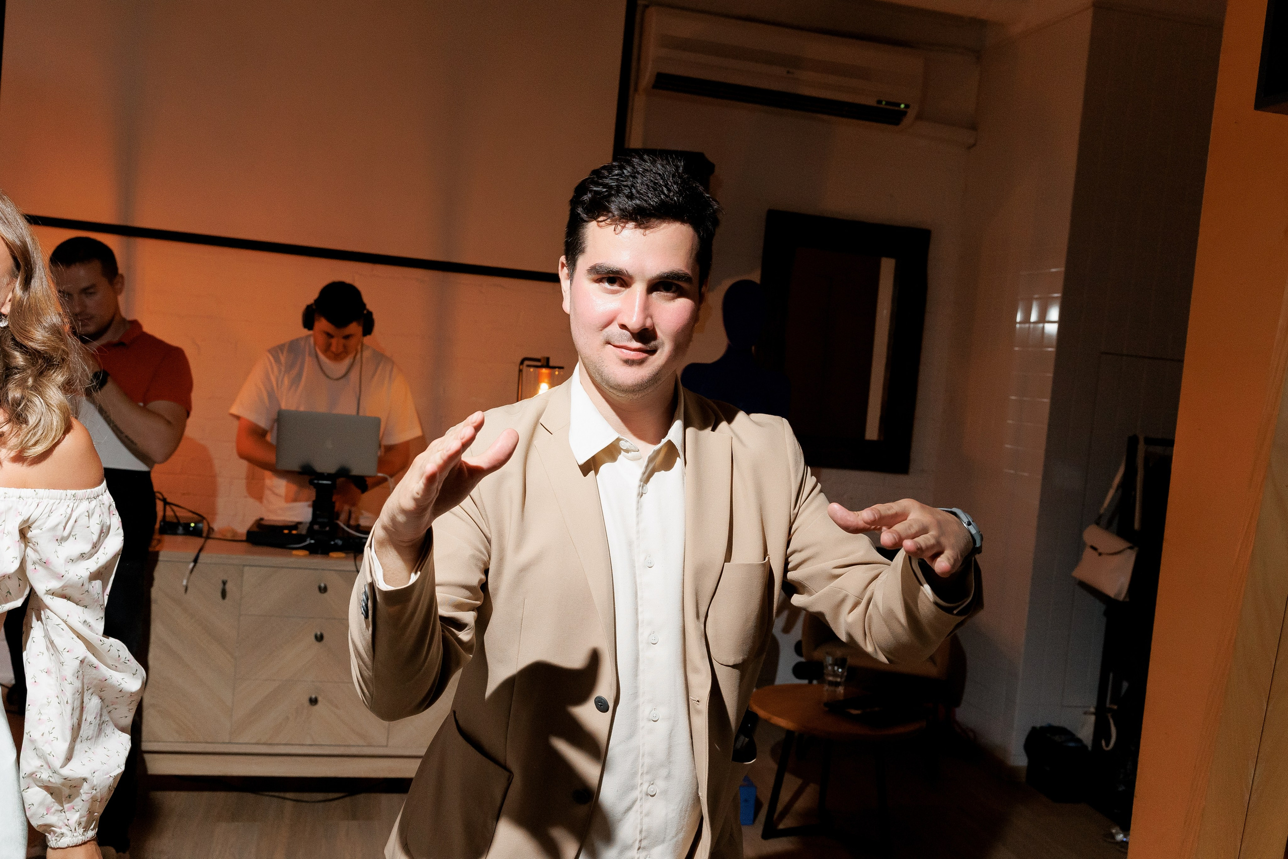 Свадебная вечеринка лофт Телескоп. Свадебный фотограф Домодедово Москва Катерина Алехина